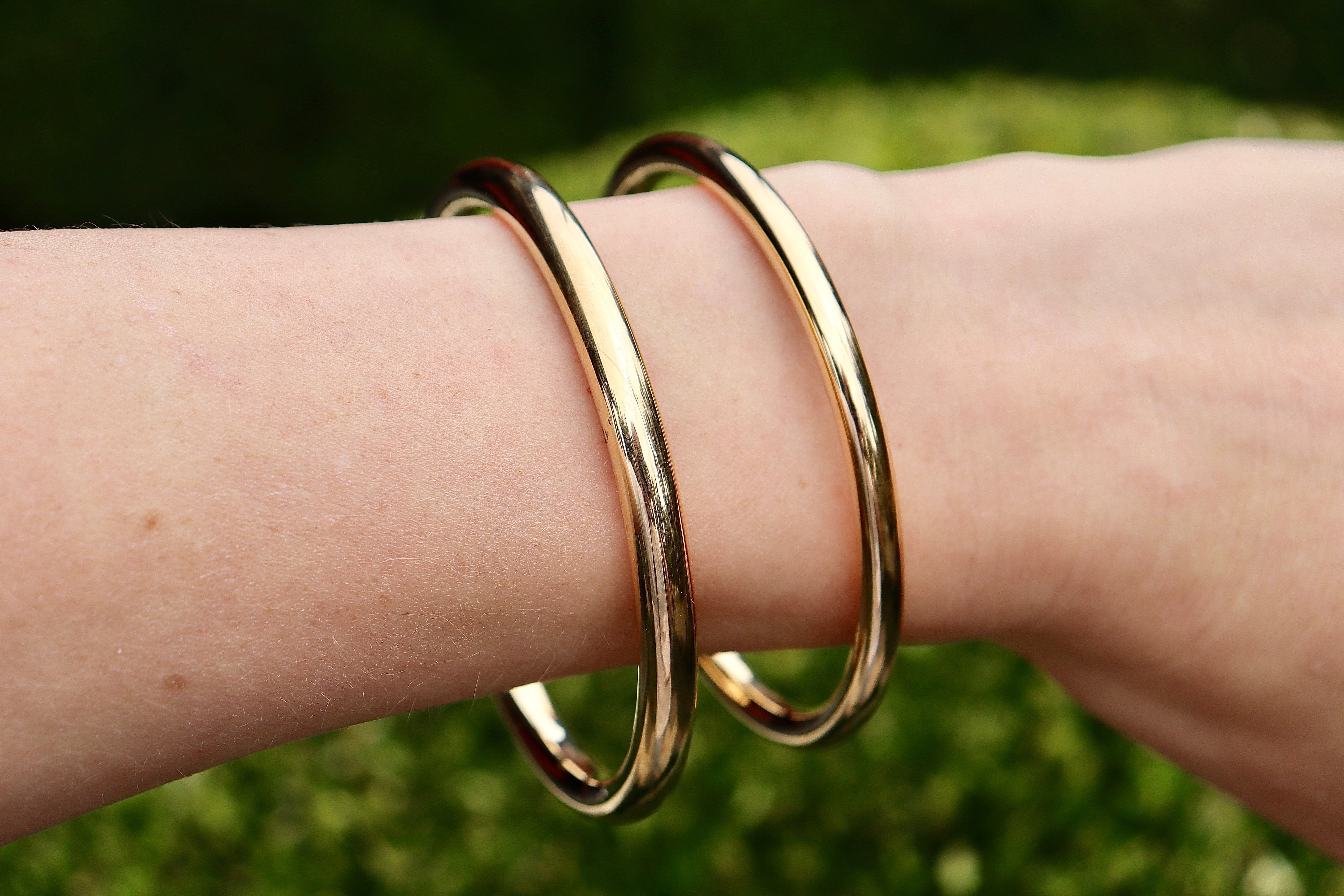 9ct Yellow Gold All Round Golf Bangle