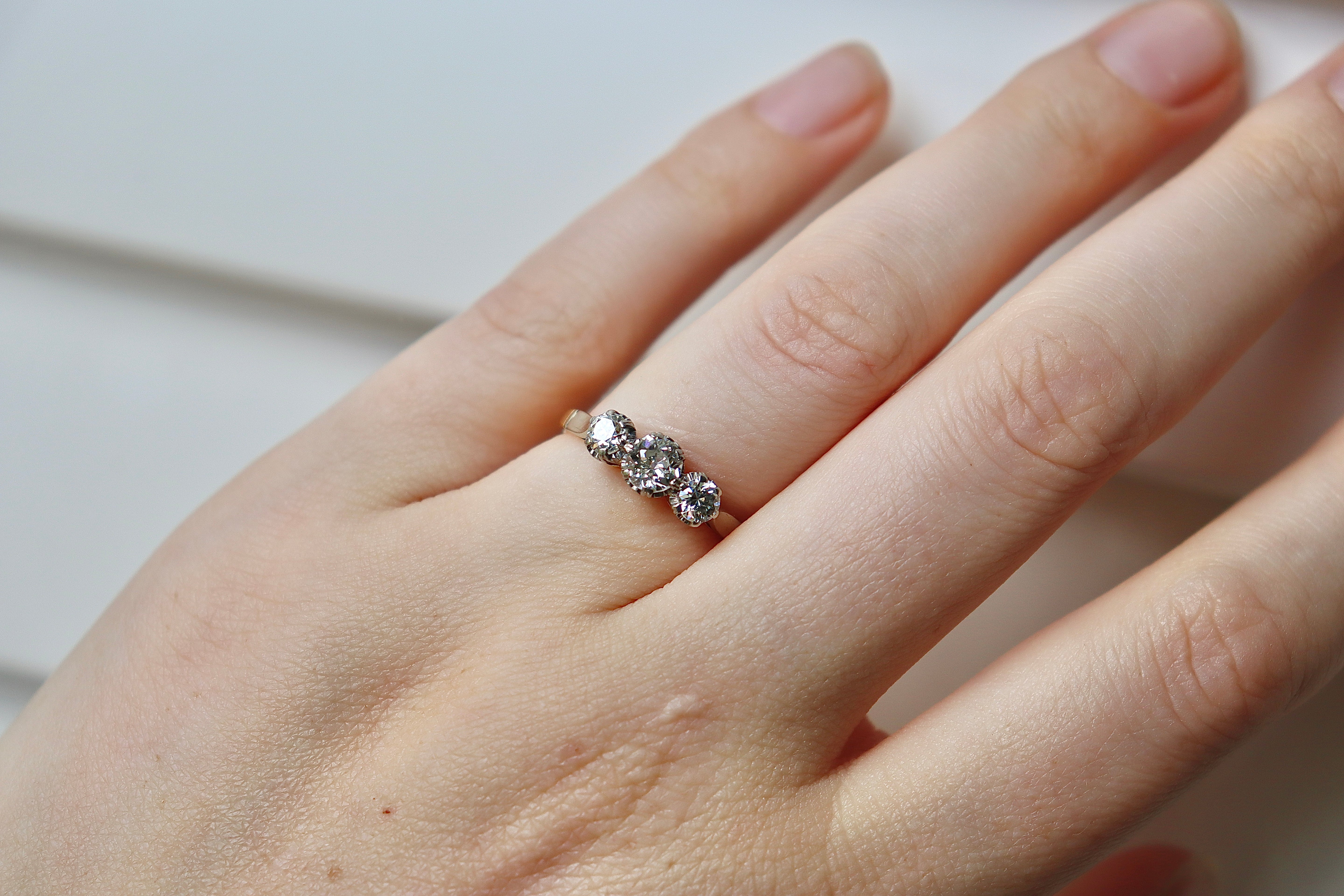 18ct and Platinum Antique Old Cut 3 Stone Diamond Ring