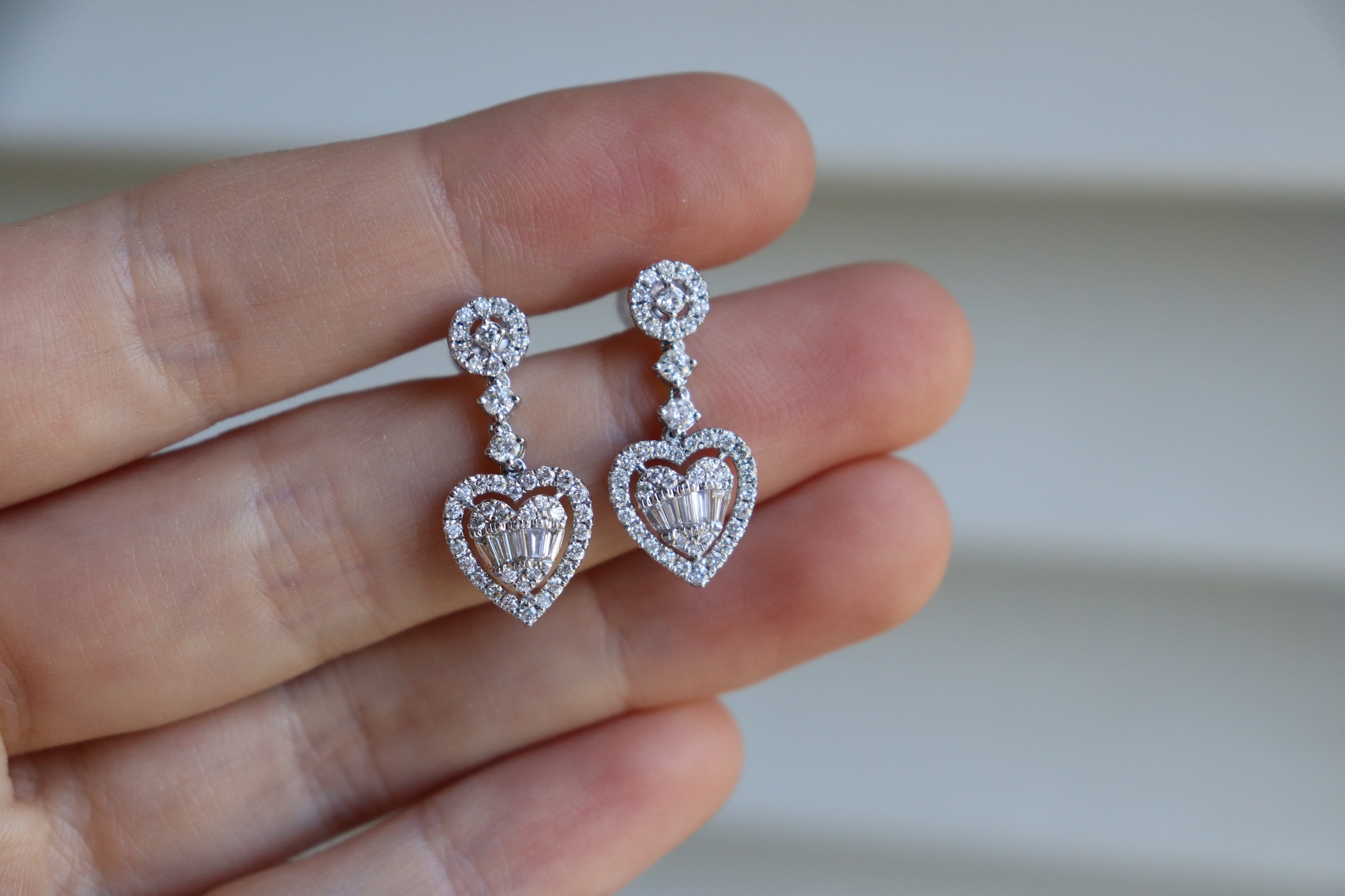 18ct White Gold Heart Cluster Diamond Drop Earrings