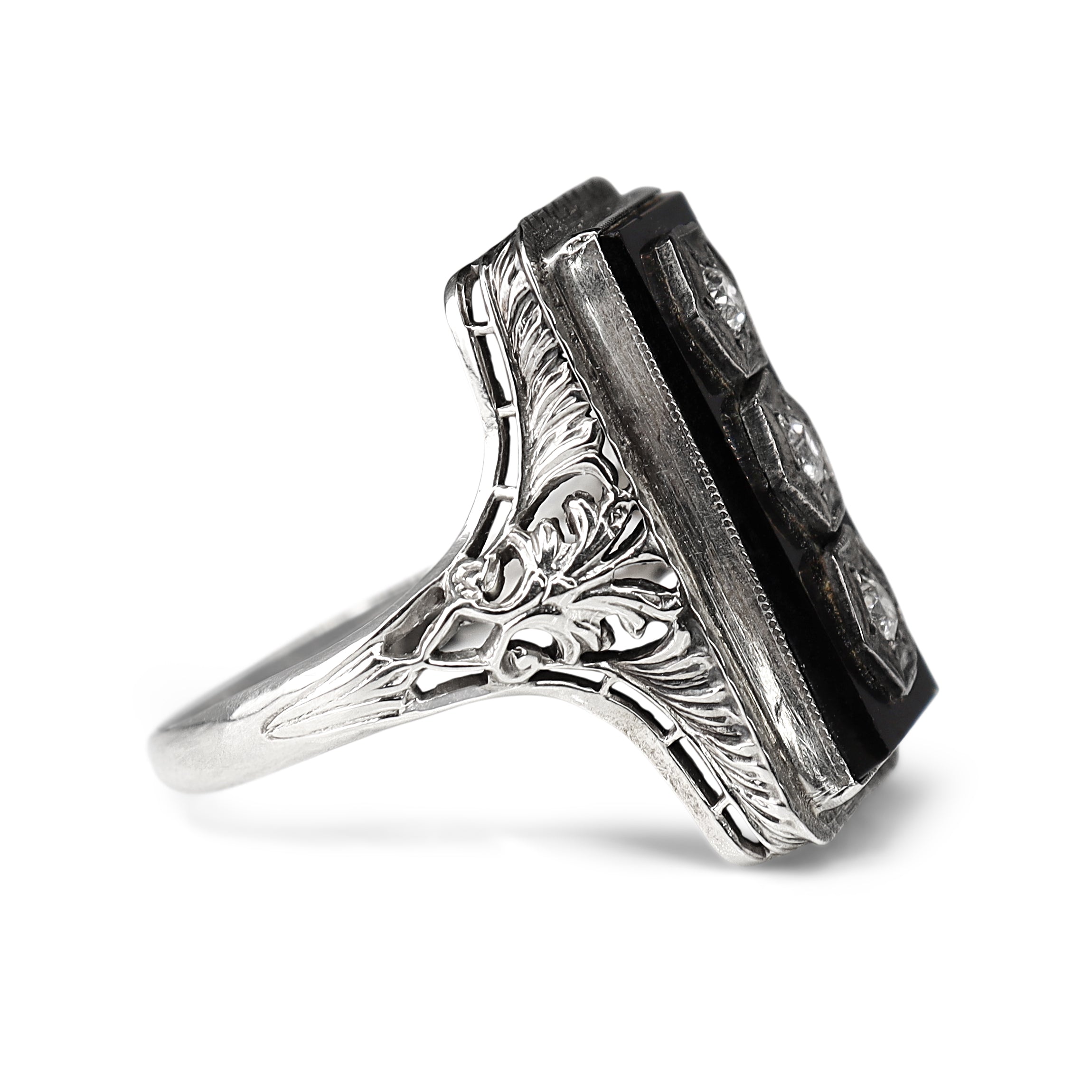 14ct White Gold Art Deco Onyx and Old Cut Diamond Ring