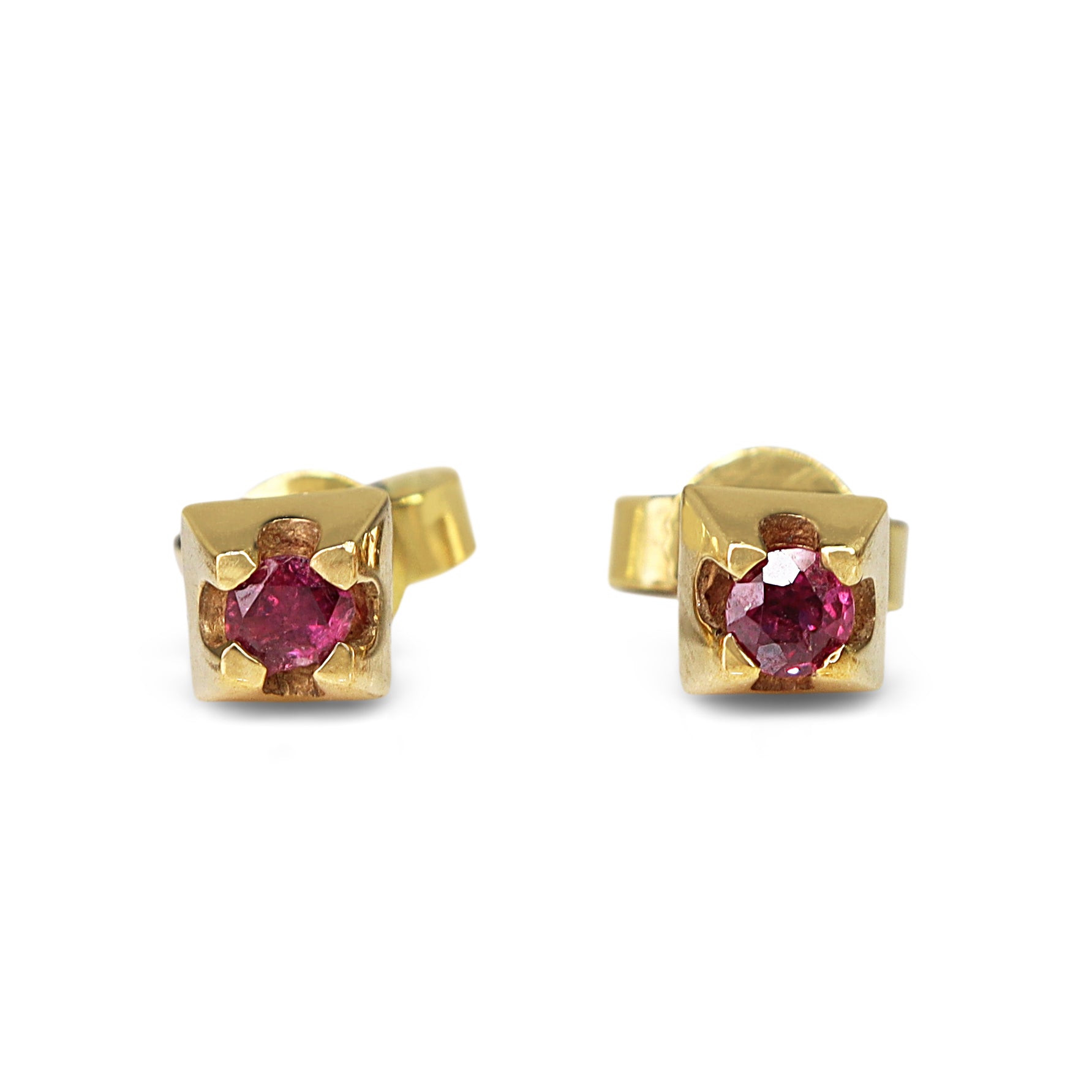 18ct Yellow Gold Vintage Ruby Stud Earrings