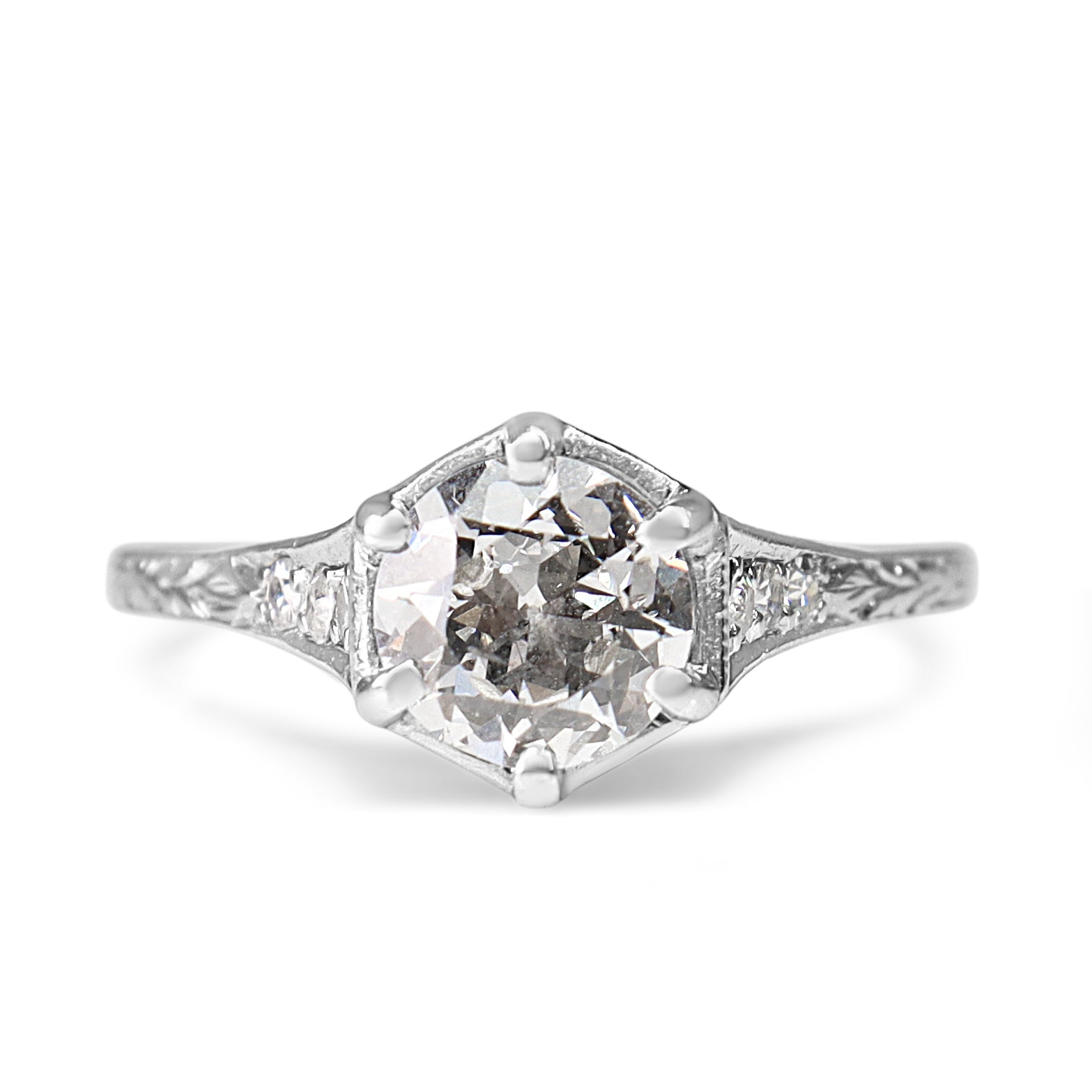 18ct White Gold Vintage Old Cut Diamond Ring