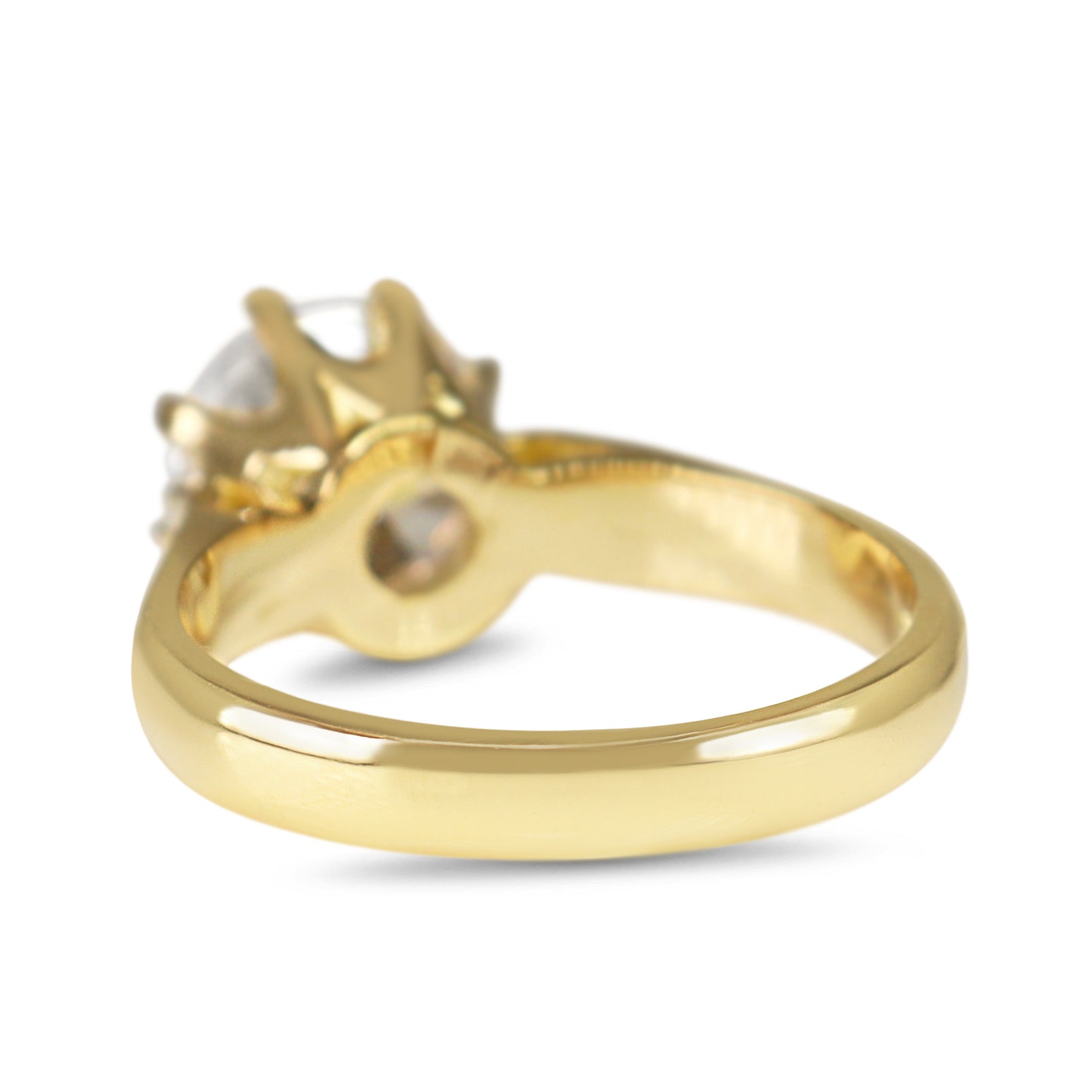18ct Yellow Gold 6 Claw 2.00ct Lab Grown Diamond Solitaire Ring