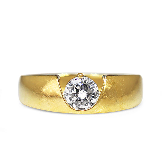 18ct Yellow Gold Chunky Half Bezel Solitaire Ring