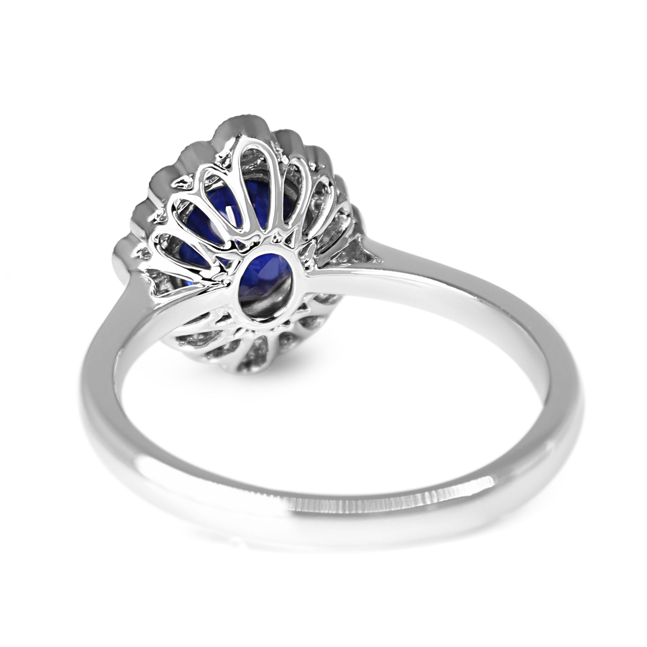 18ct White Gold Sapphire and Diamond Daisy Style Halo Ring