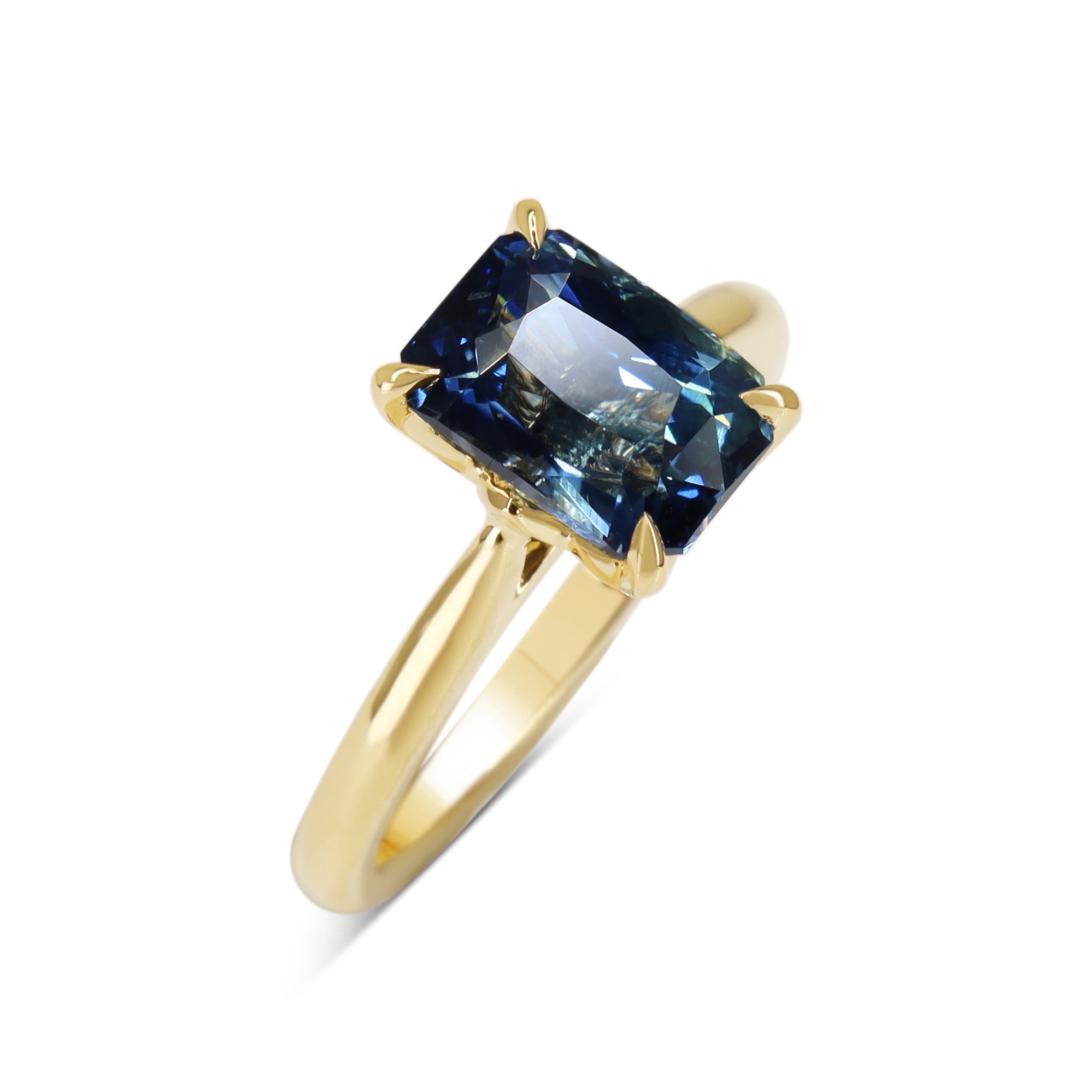 18ct Yellow Gold 3.10ct Sapphire Solitaire Ring