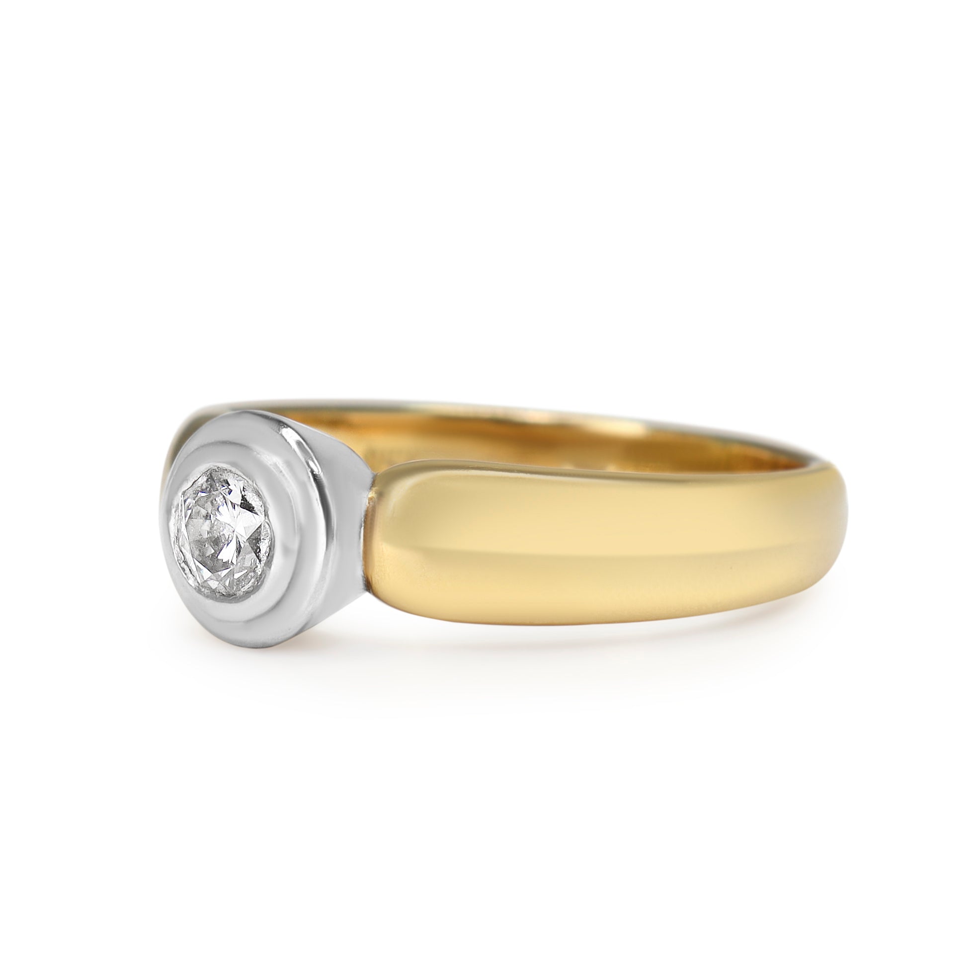 18ct Yellow and White Gold .20ct Diamond Bezel Ring