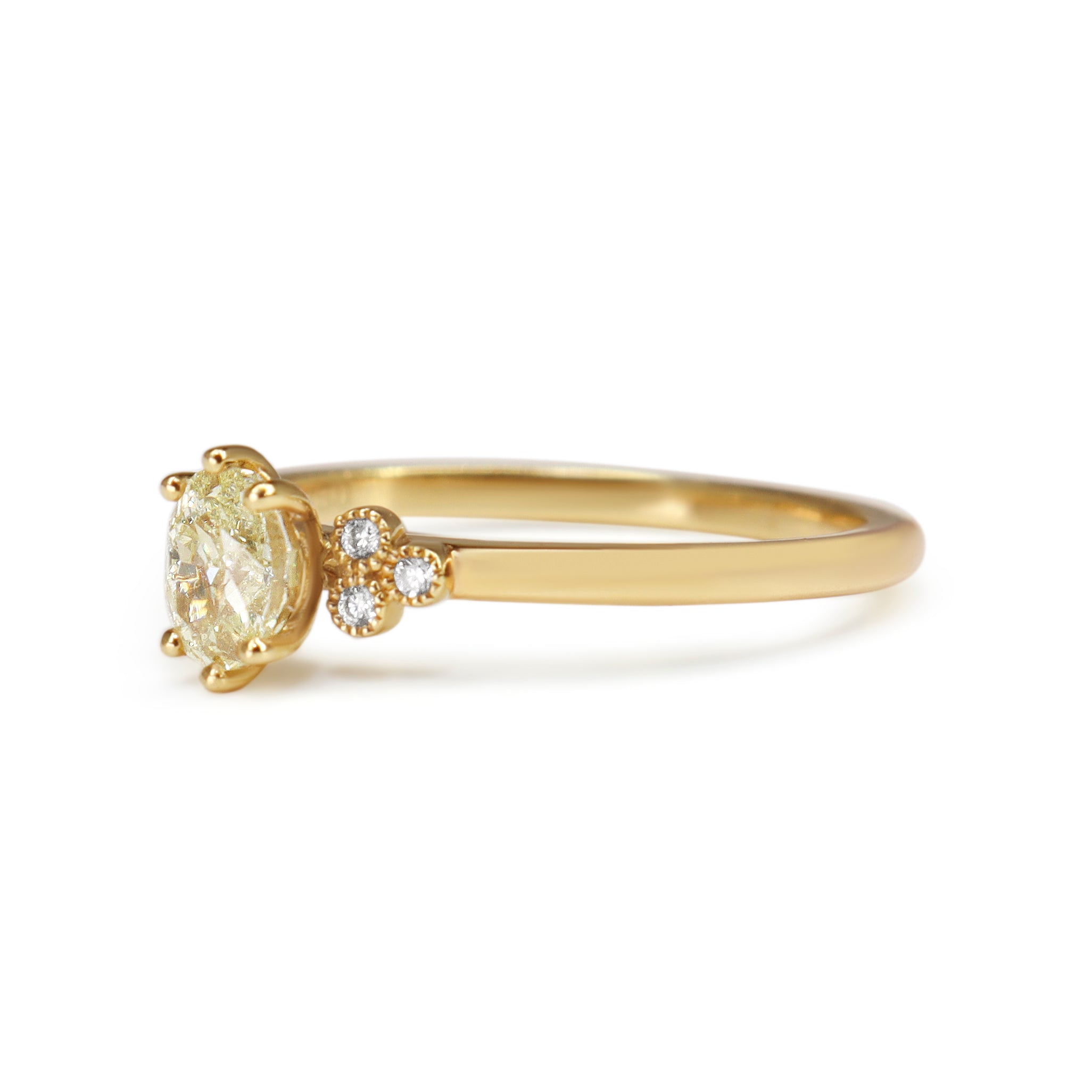 18ct Yellow Gold Fancy Yellow Vintage Style Diamond Ring