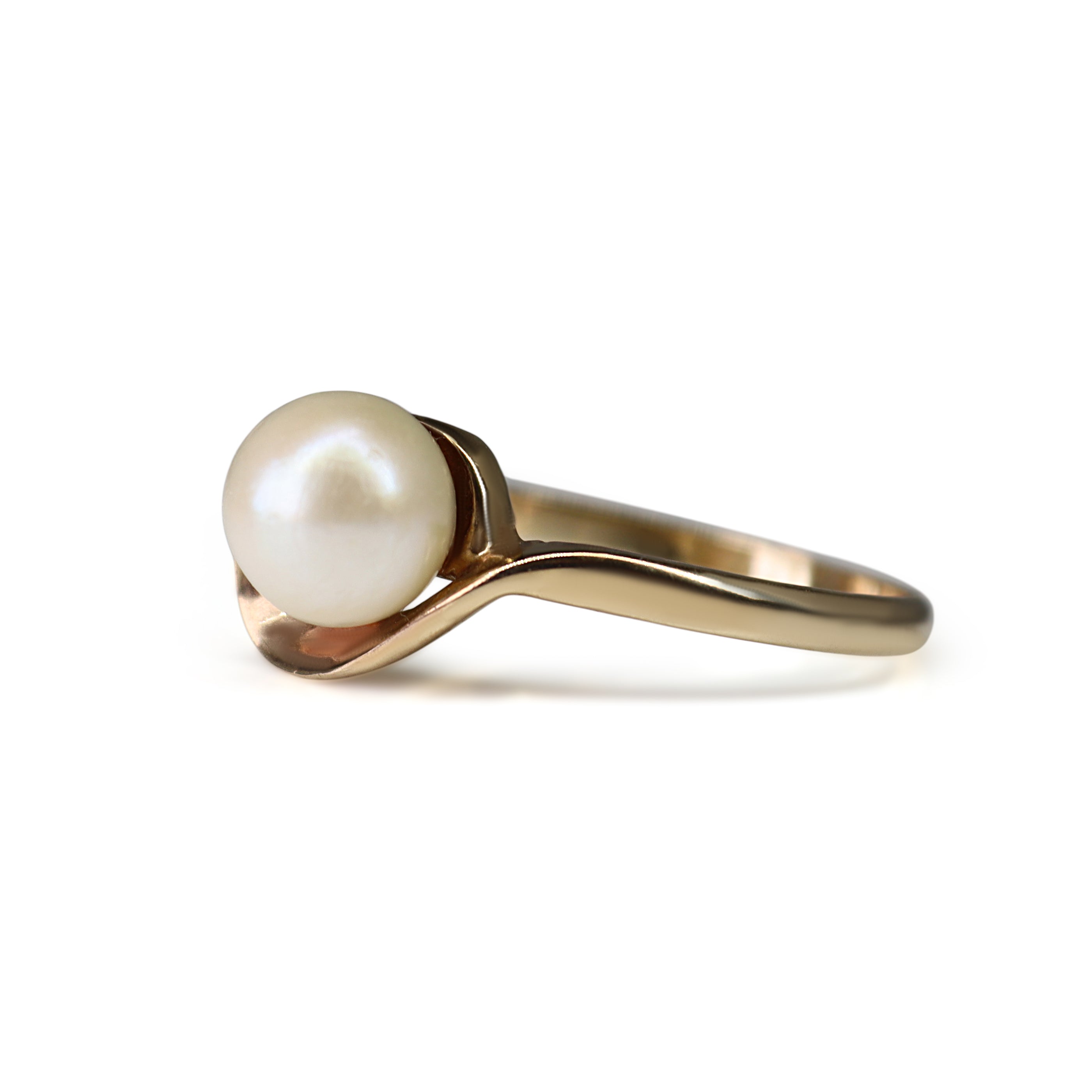 9ct Yellow Gold Pearl Wave Ring
