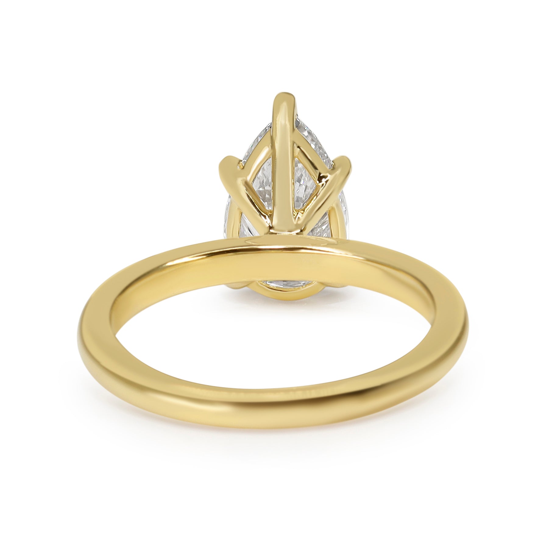 18ct Yellow Gold Pear Shaped Lab Grown Diamond Solitaire Ring