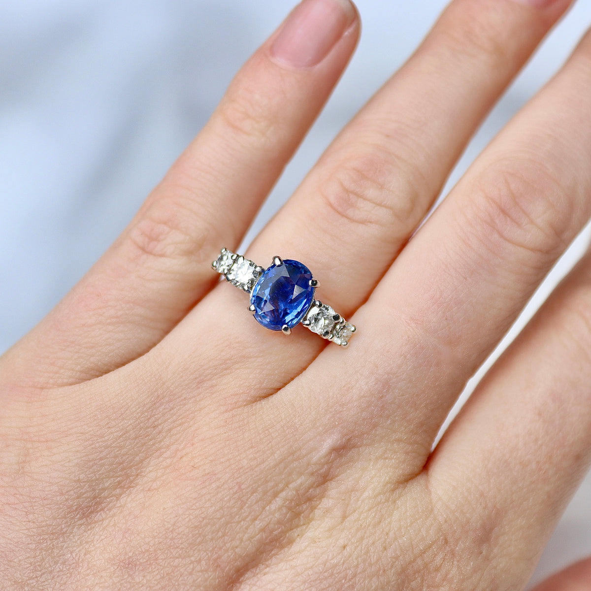 18ct White Gold Sapphire and Diamond 5 Stone Ring