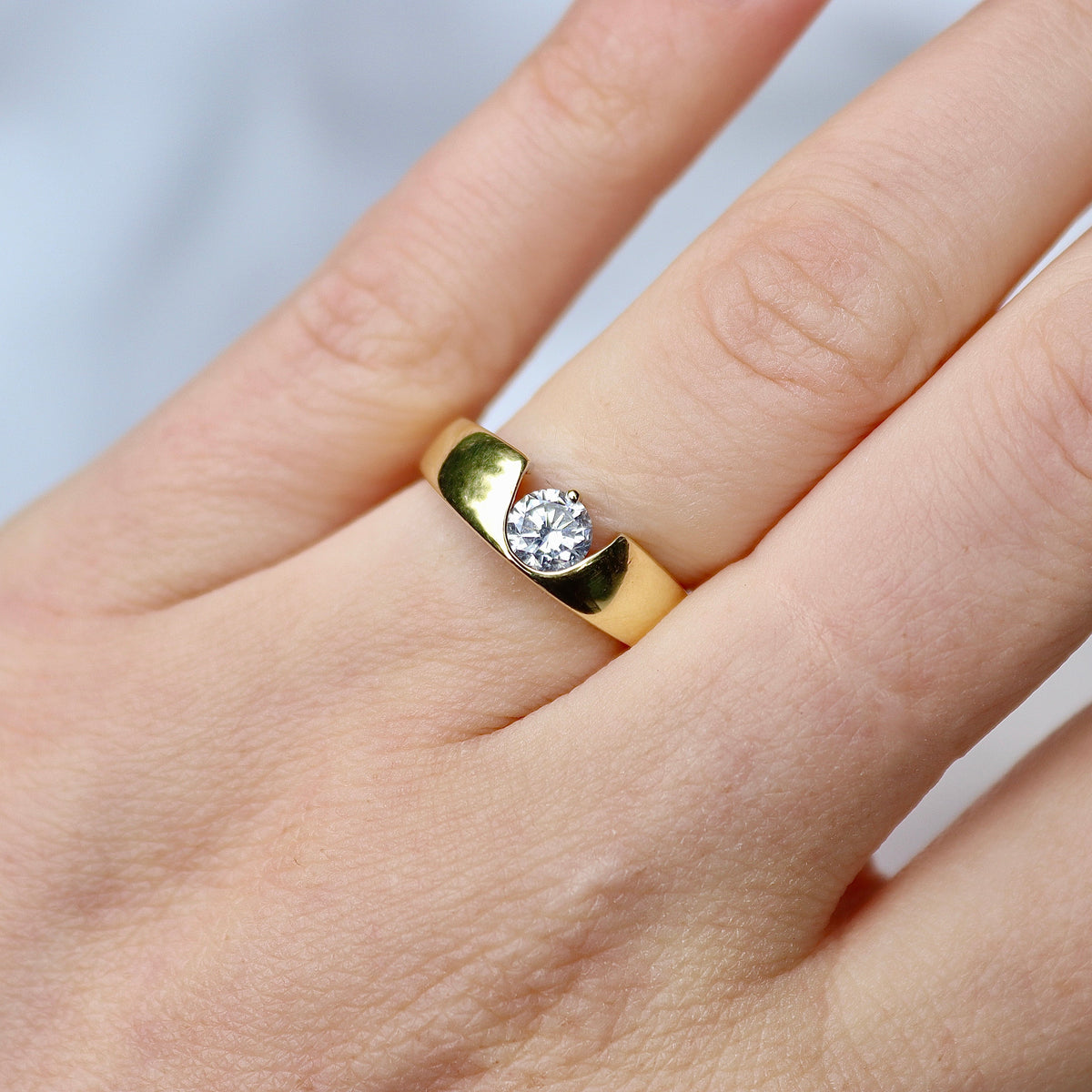 18ct Yellow Gold Chunky Half Bezel Solitaire Ring