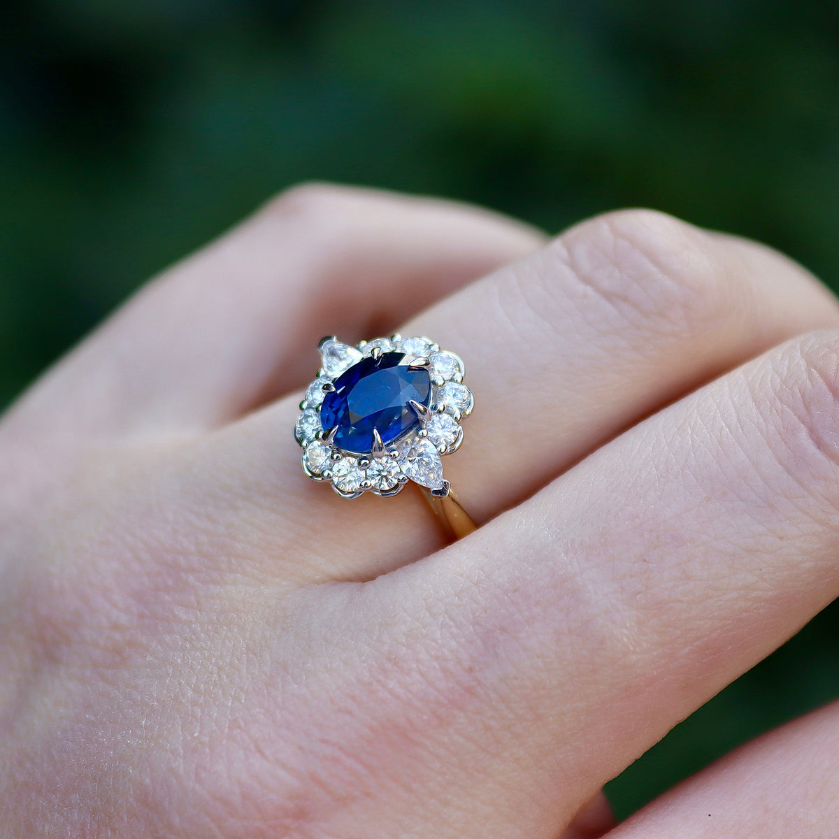 18ct Yellow and White Gold Sapphire and Diamond Daisy Ring