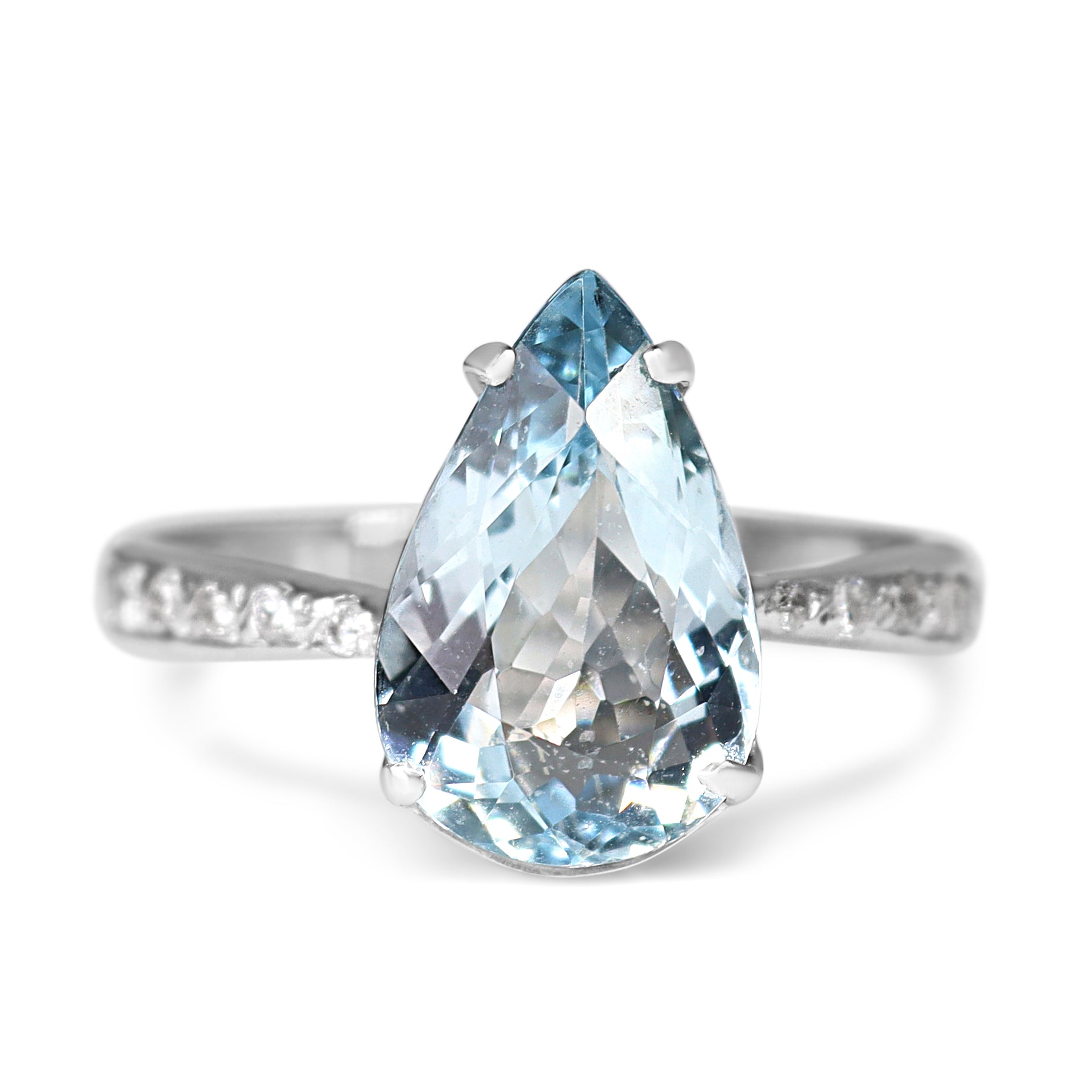 18ct White Gold Pear Aquamarine and Diamond Ring