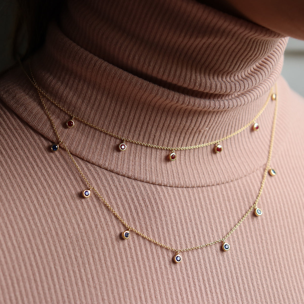 18ct Yellow Gold Sapphire Bezel Necklace