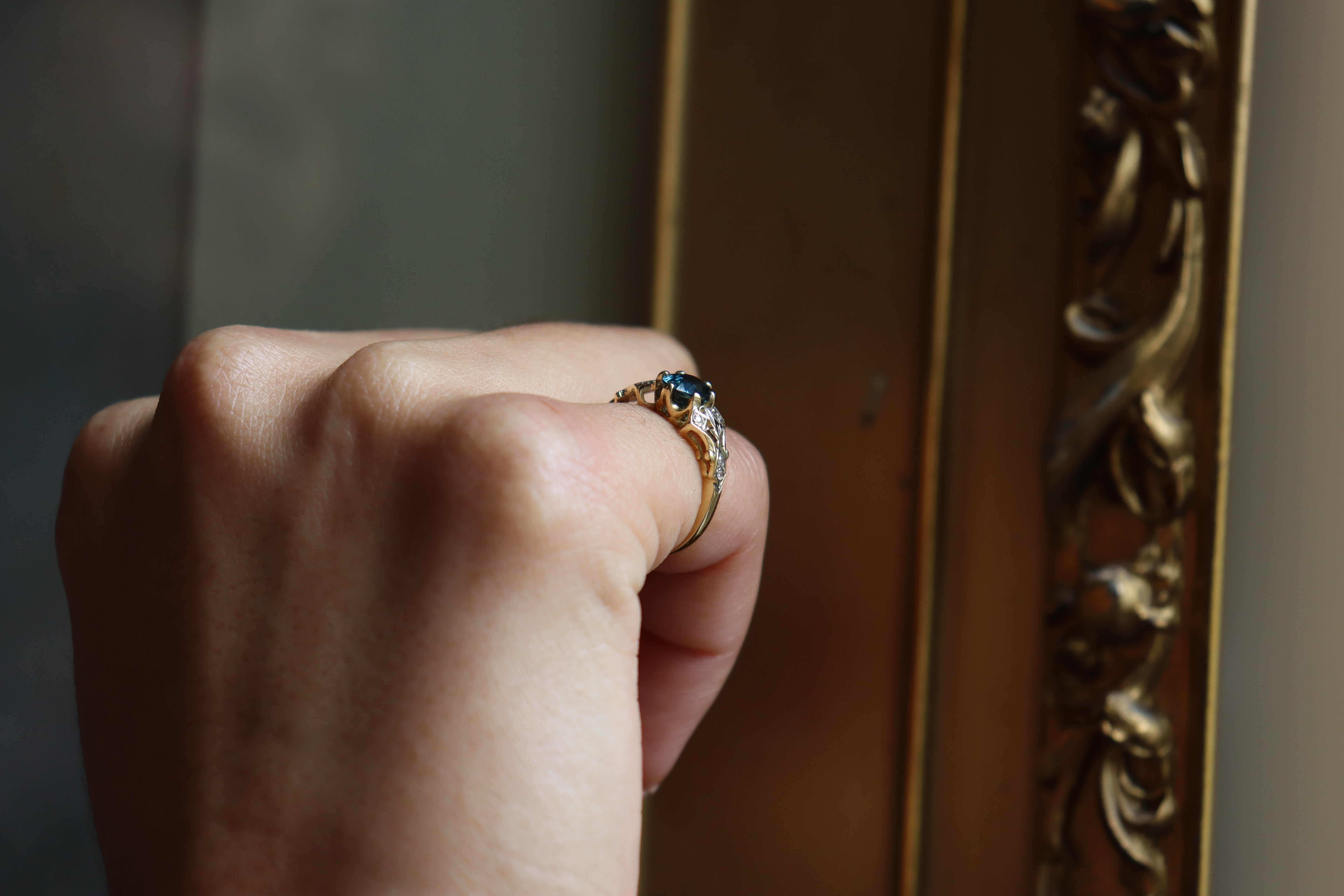 18ct Yellow Gold Teal Sapphire and Diamond Vintage Style Ring