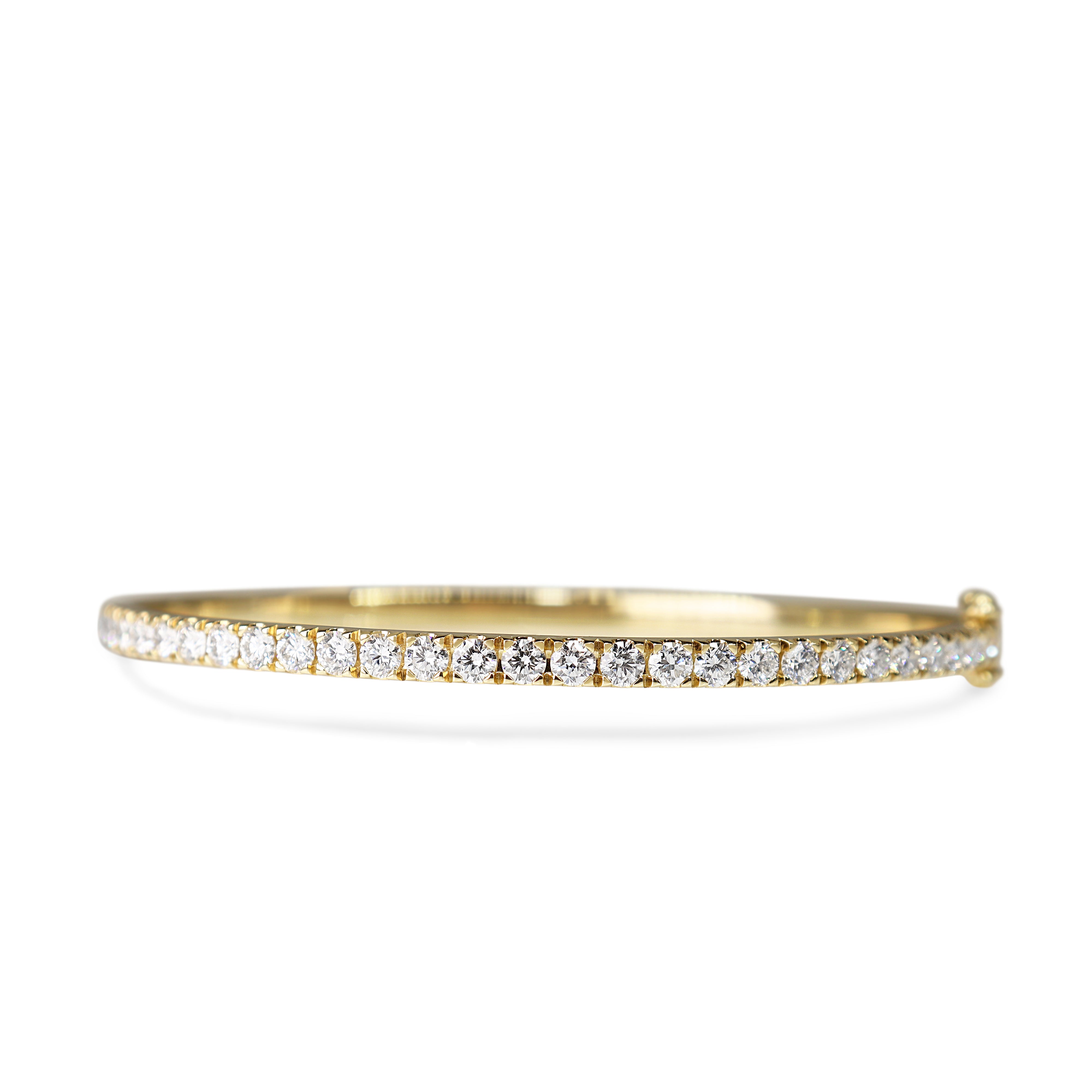9ct Yellow Gold 2.60ct Diamond Hinged Bangle