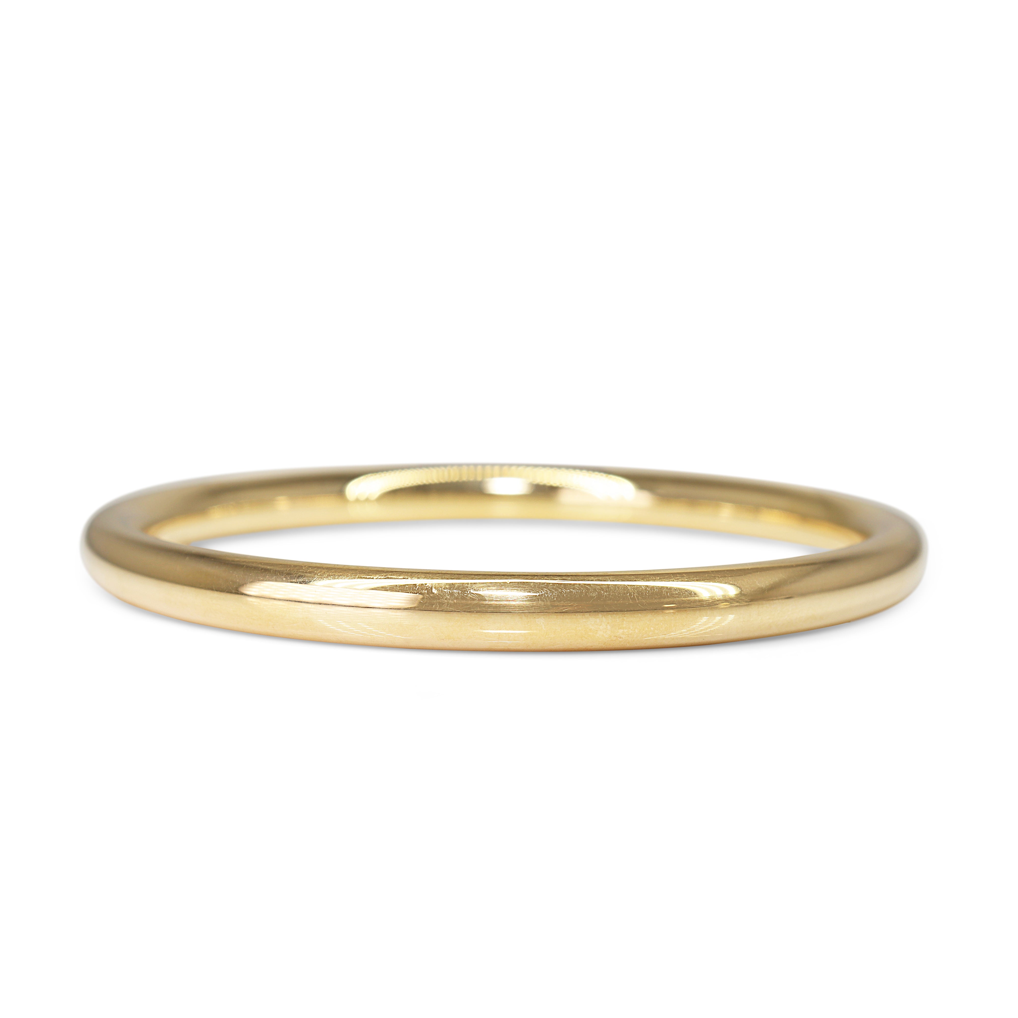 9ct Yellow Gold All Round Golf Bangle