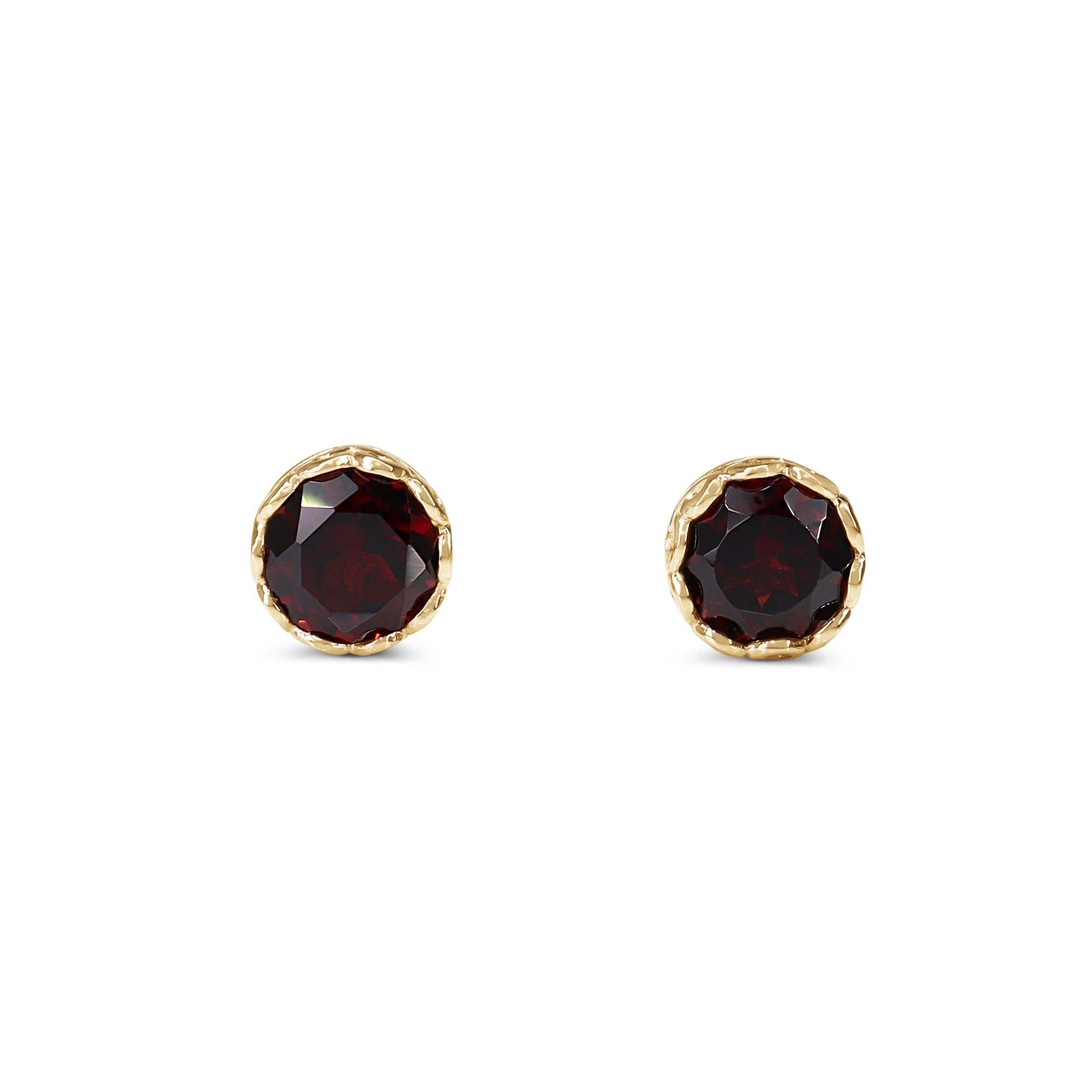 9ct Yellow Gold Filigree Garnet Stud Earrings