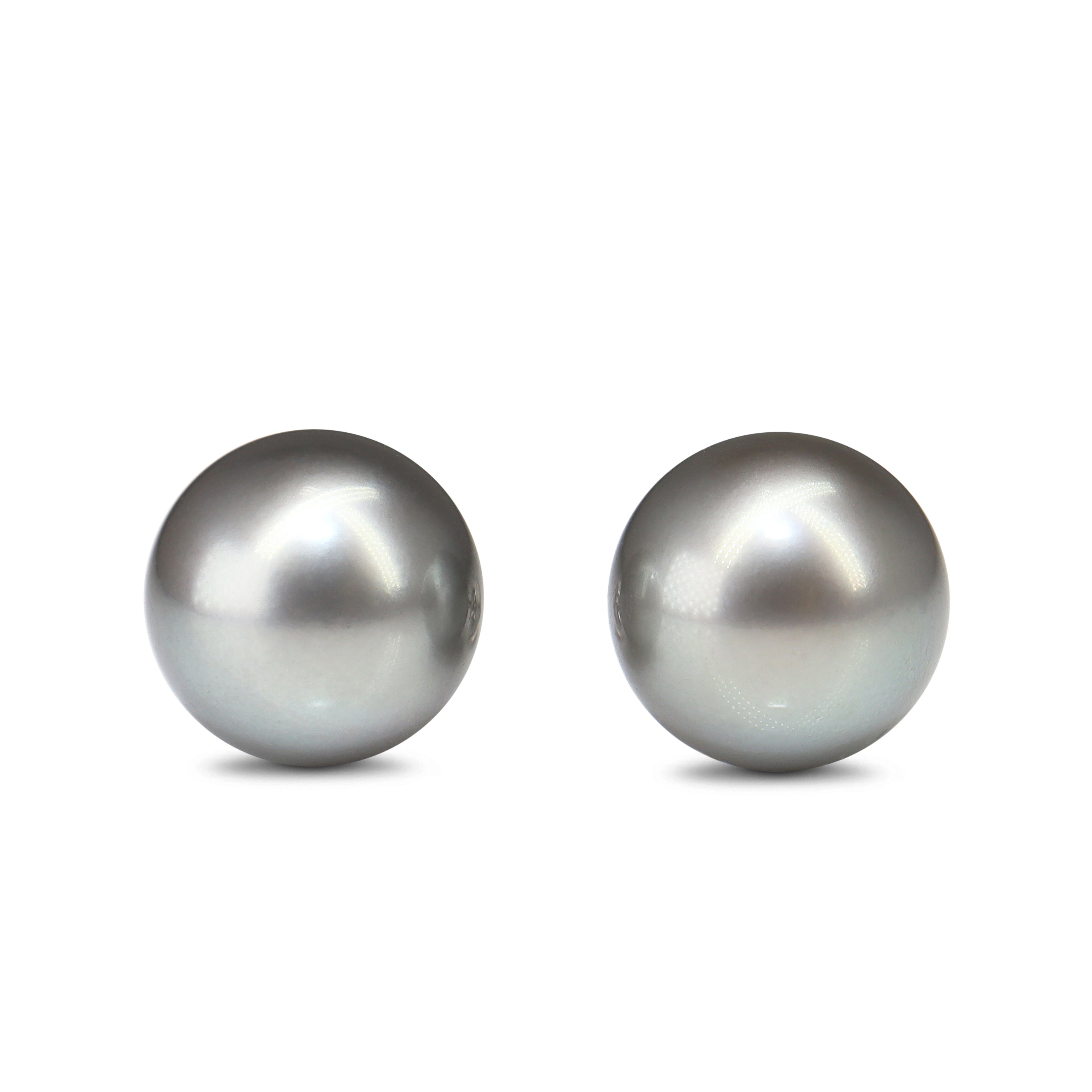 18ct White Gold 12.2mm Tahitian Pearl Stud Earrings