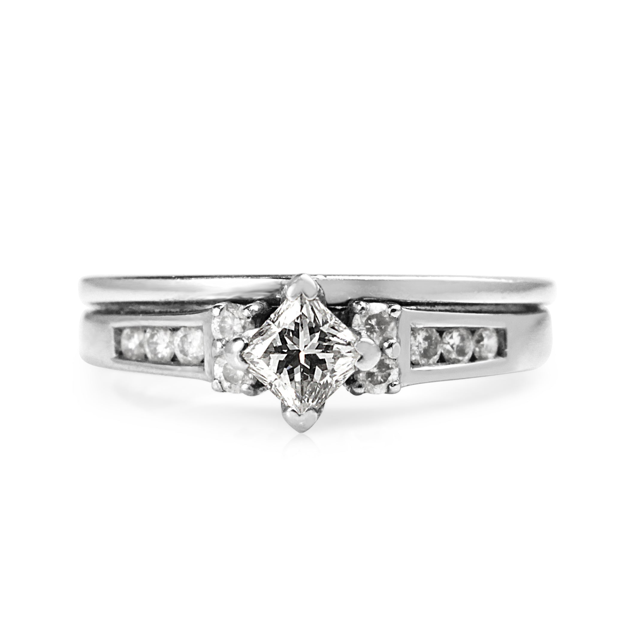 14ct white gold 0.55ct diamond ring set viewed from the front