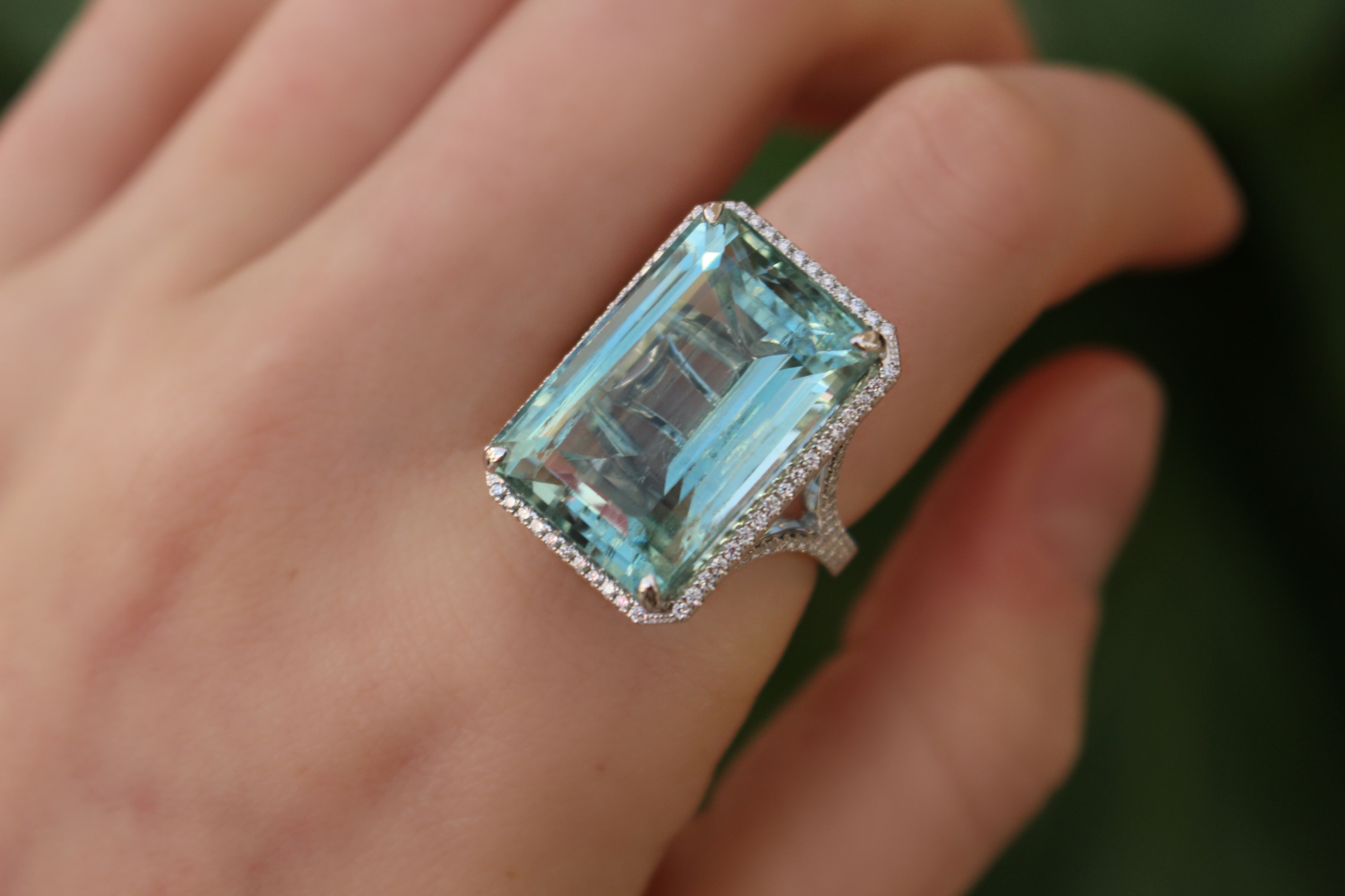 18ct White Gold Aquamarine and Diamond Ring Melbourne Australia