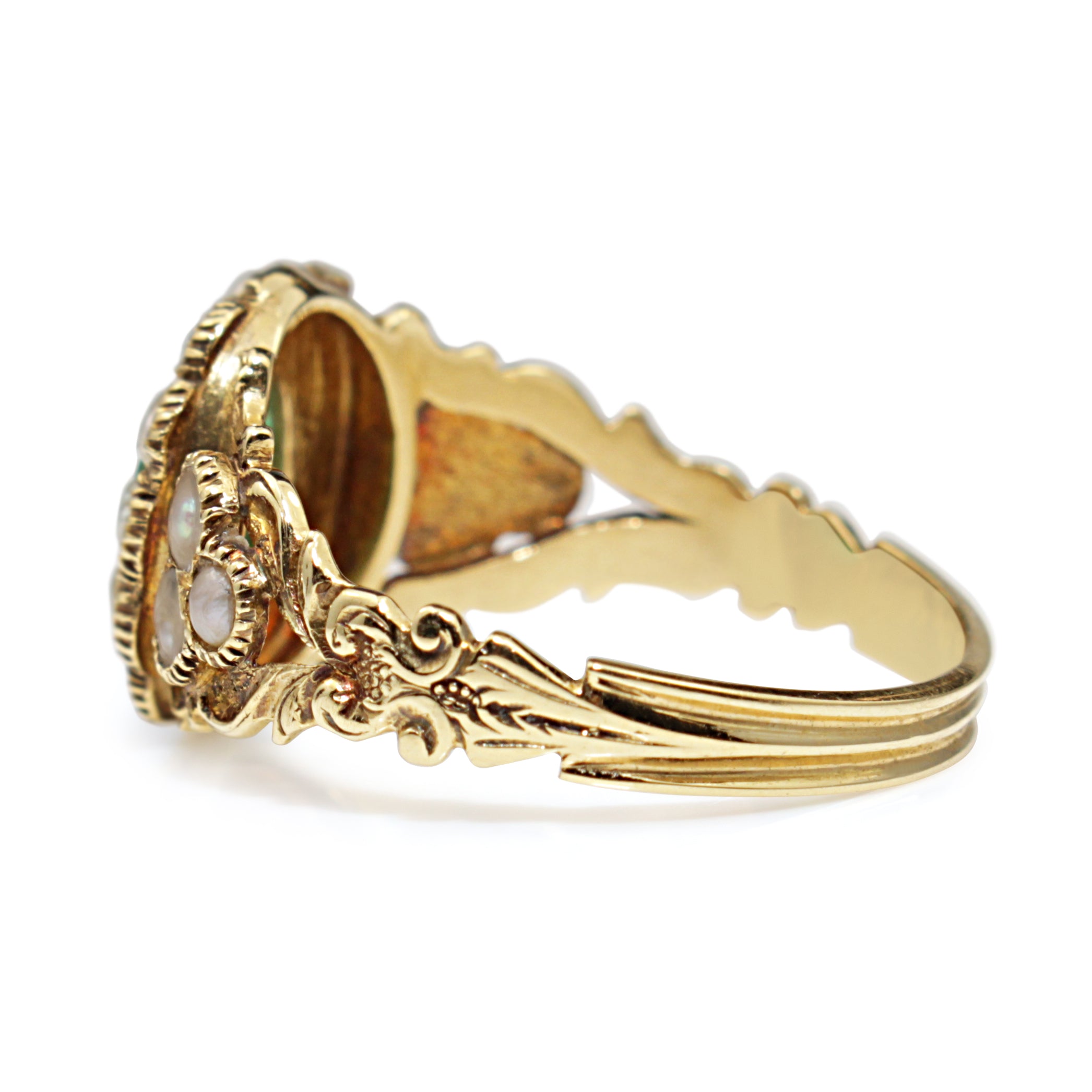 15ct Yellow Gold Antique Emerald and Pearl Daisy Ring