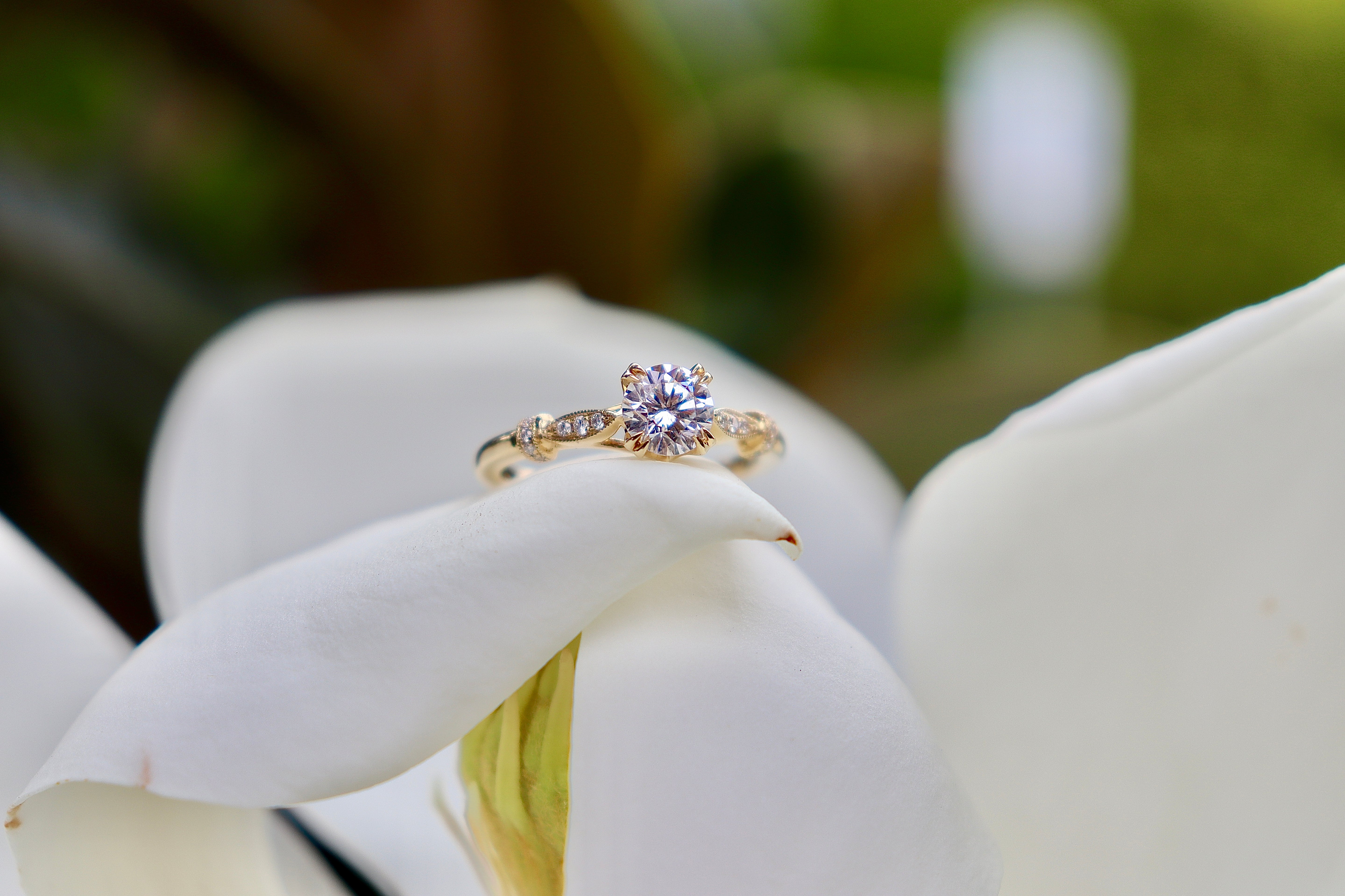 18ct Yellow Gold Vintage Style Diamond Solitaire Ring