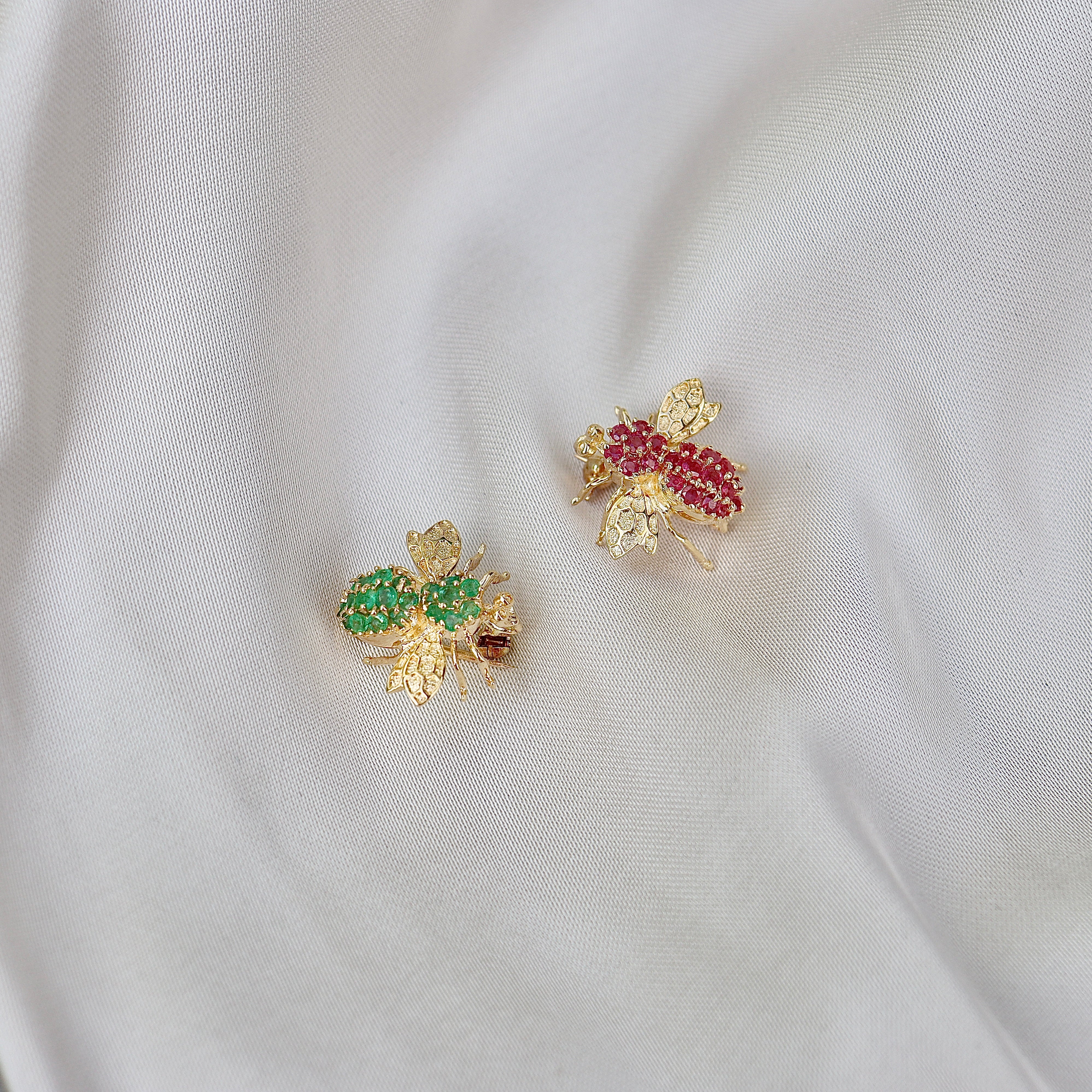 14ct Yellow Gold Emerald Bee / Insect Brooch