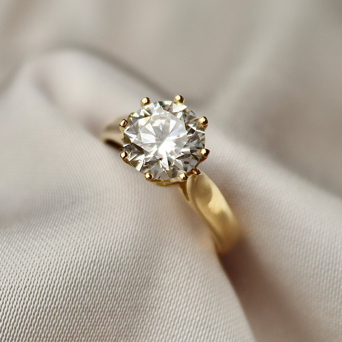 18ct Yellow Gold 6 Claw 2.00ct Lab Grown Diamond Solitaire Ring
