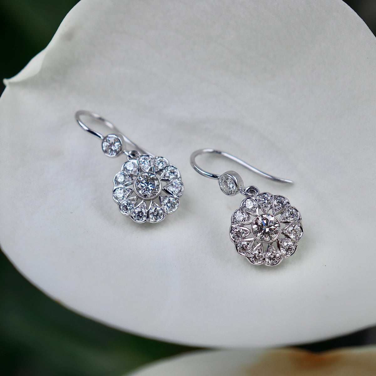 Pendientes de diamante en oro blanco de 18 quilates, estilo Art Déco