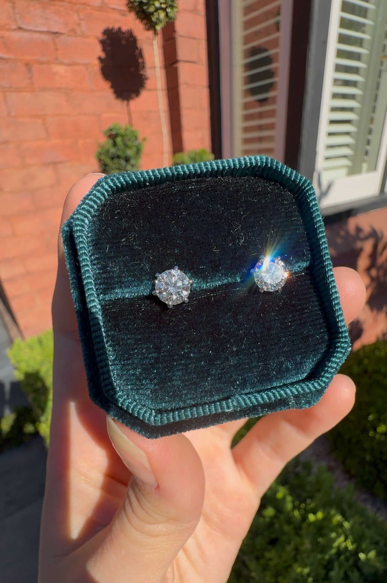 Platinum 6 Claw 1.64ct Diamond Stud Earrings