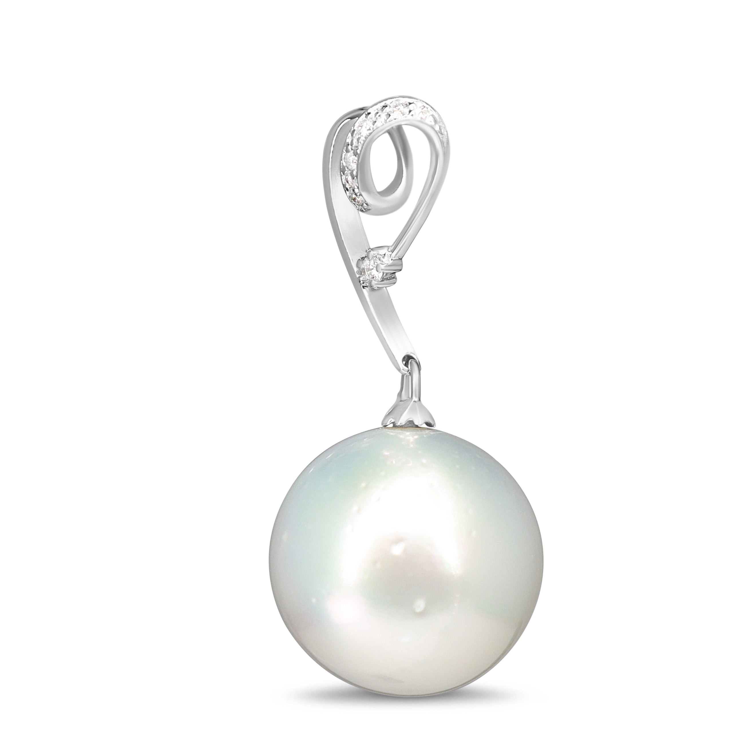 18ct White Gold 15.7mm South Sea Pearl and Heart Diamond Pendant