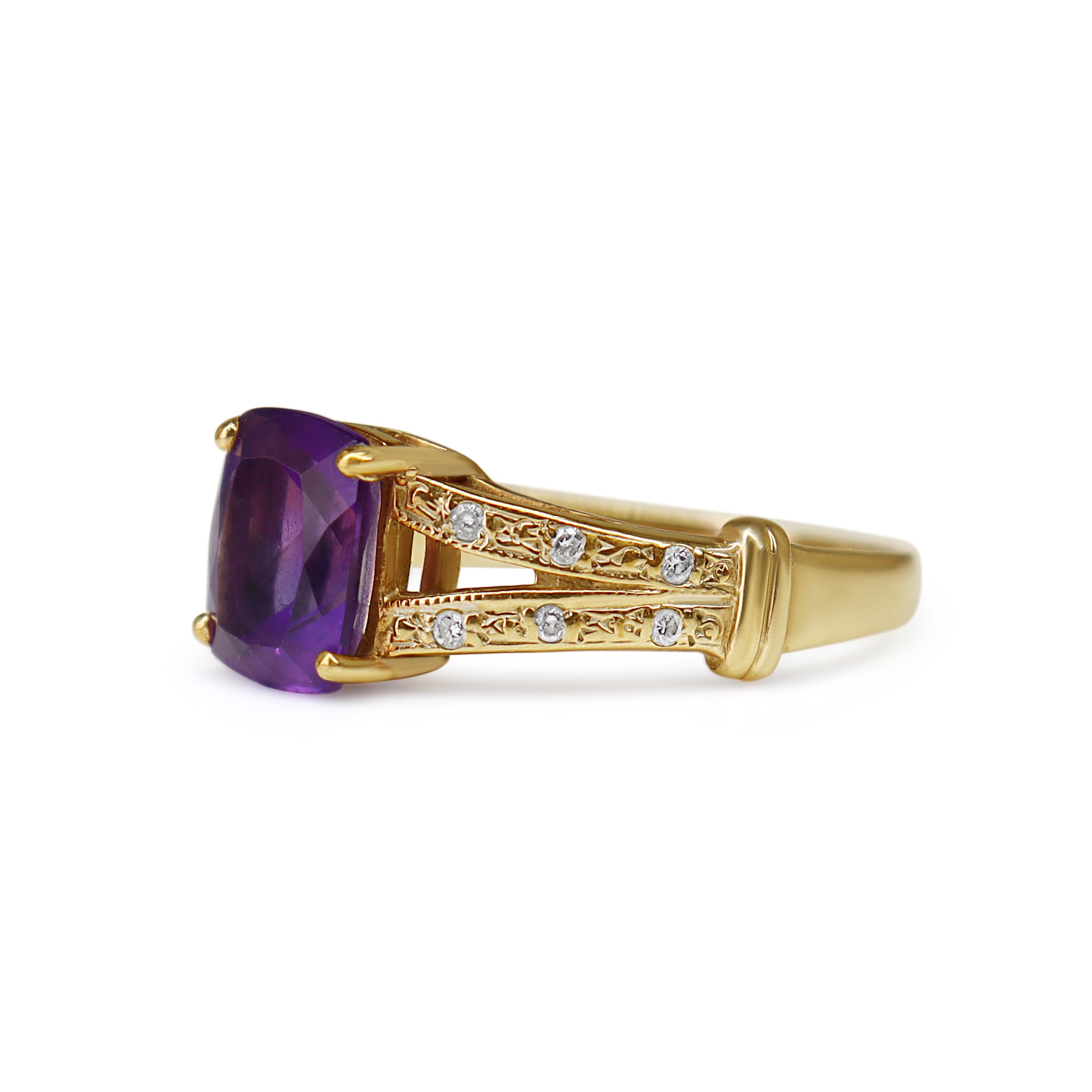 9ct Yellow Gold Amethyst and Diamond Ring