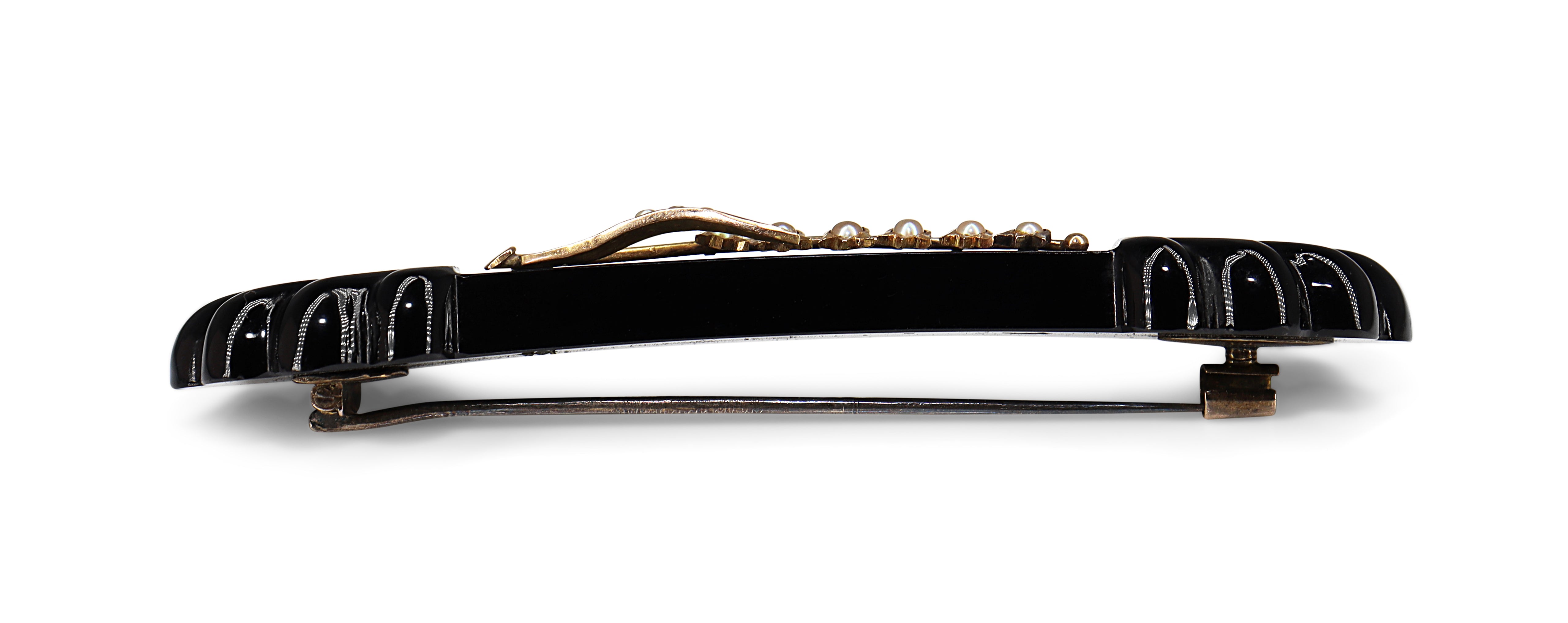 14ct Yellow Gold Antique Jet and Pearl Brooch with Metal Pin