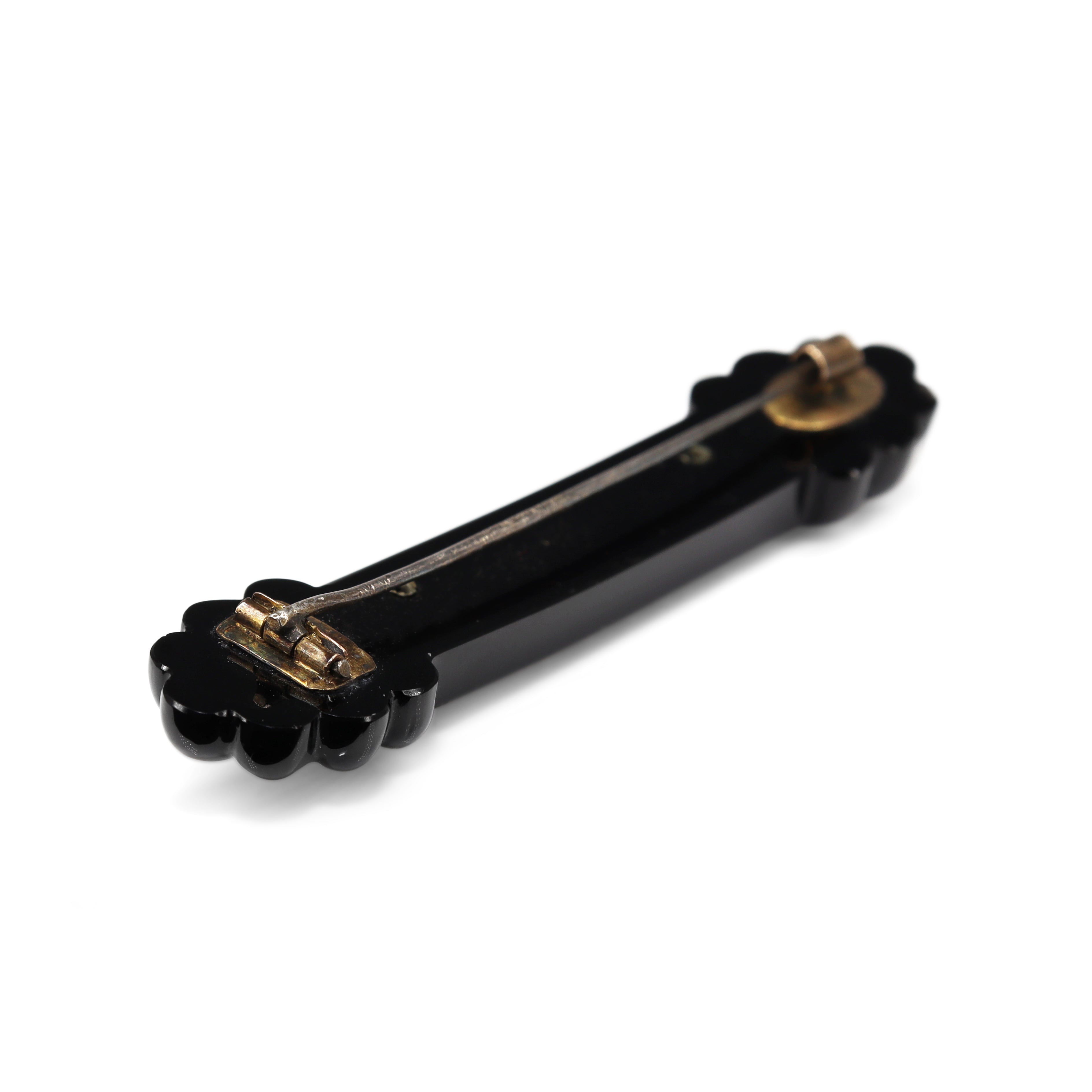 14ct Yellow Gold Antique Jet and Pearl Brooch with Metal Pin