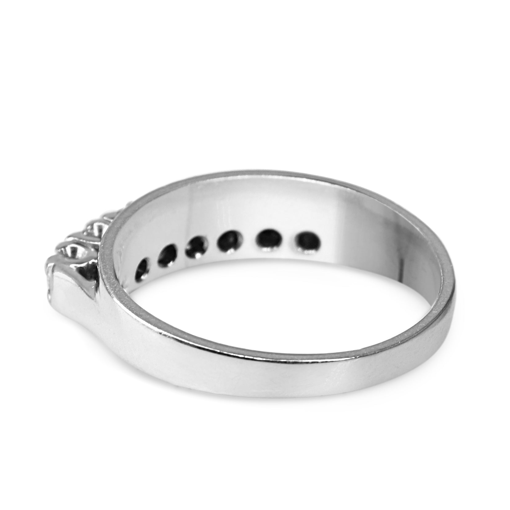 18ct White Gold and Platinum 7 Stone Diamond Ring