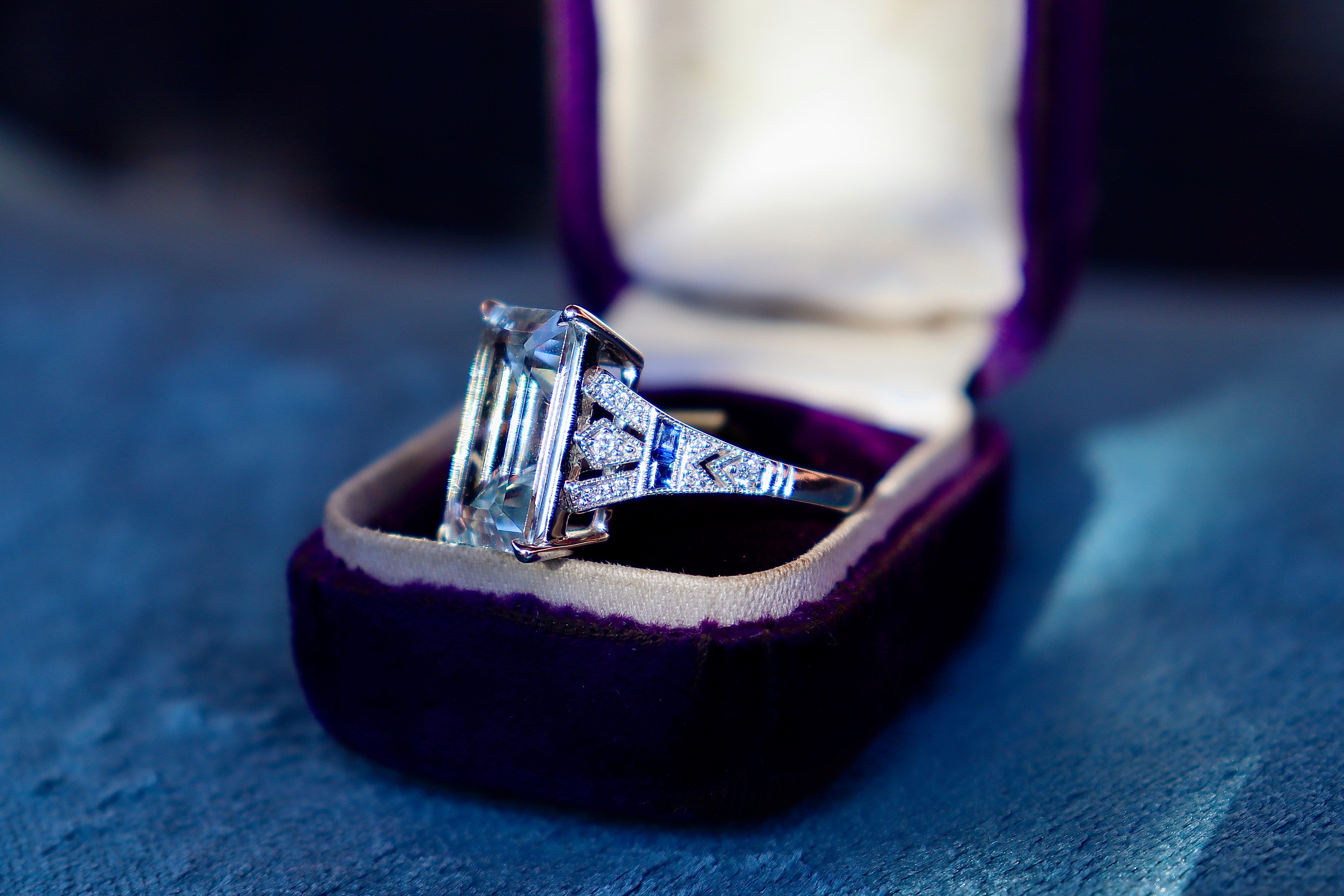 18ct White Gold Aquamarine, Sapphire and Diamond Ring