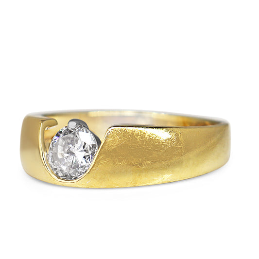 18ct Yellow Gold Chunky Half Bezel Solitaire Ring