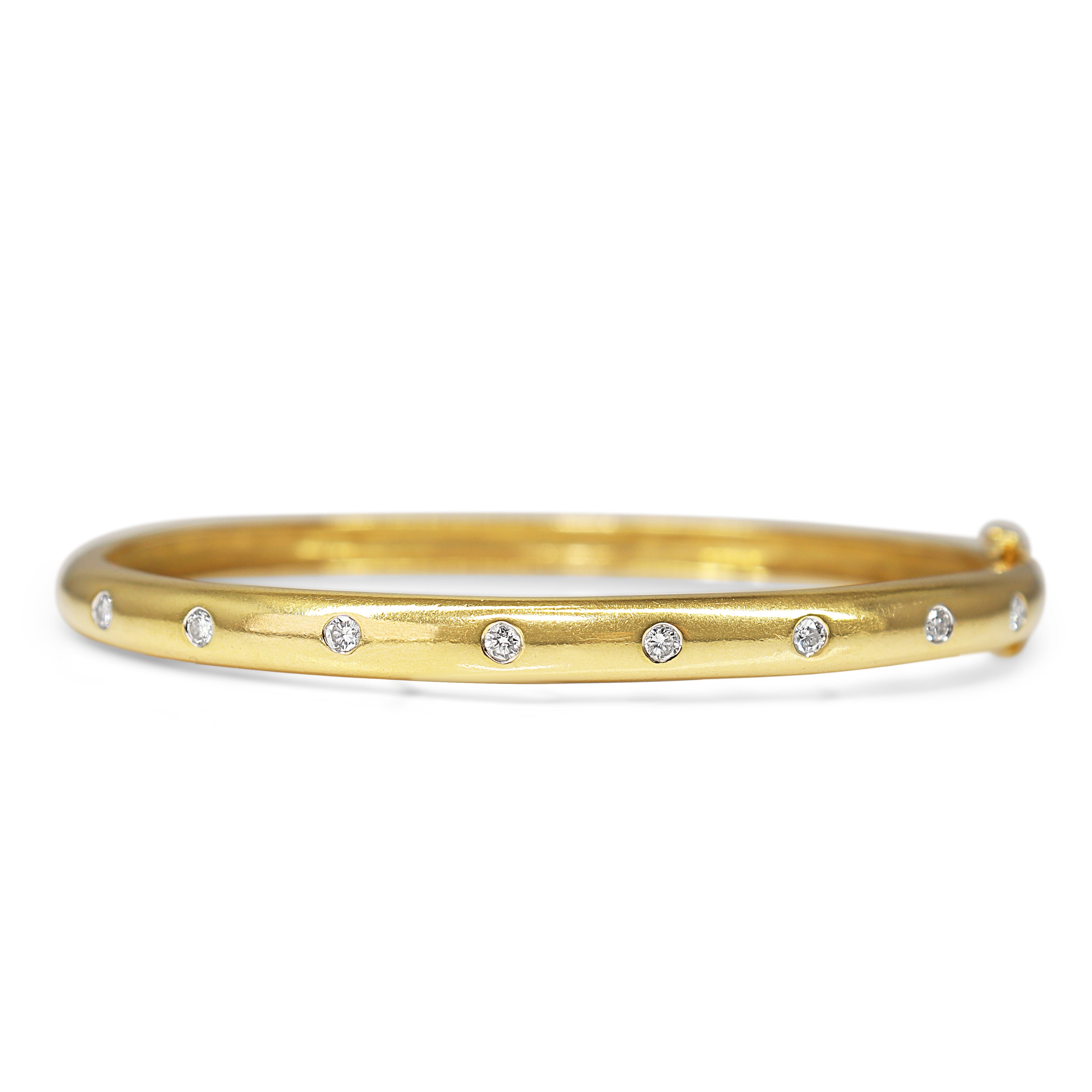 18ct Yellow Gold Rubbed In Diamond Set Hinged Bangle