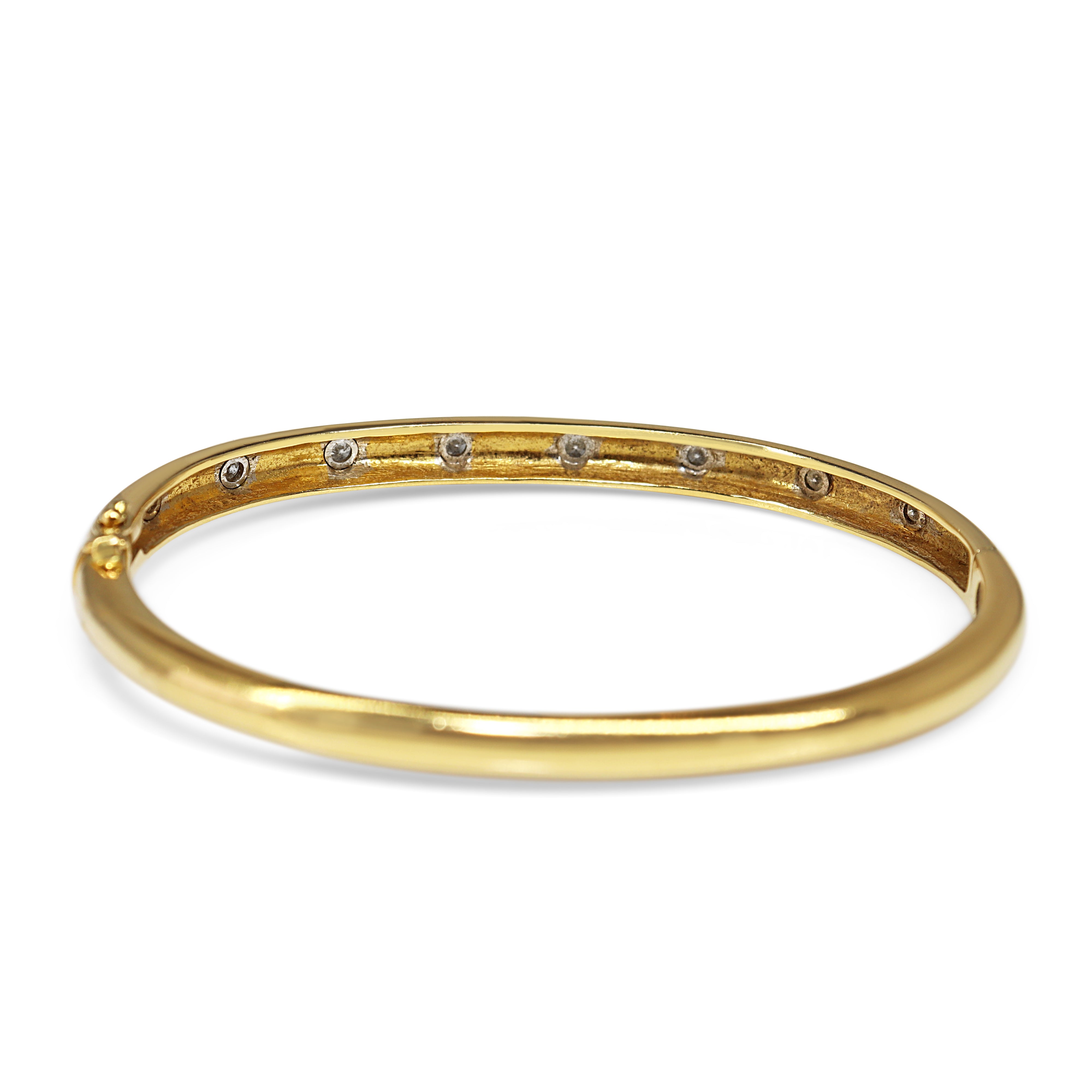 18ct Yellow Gold Rubbed In Diamond Set Hinged Bangle