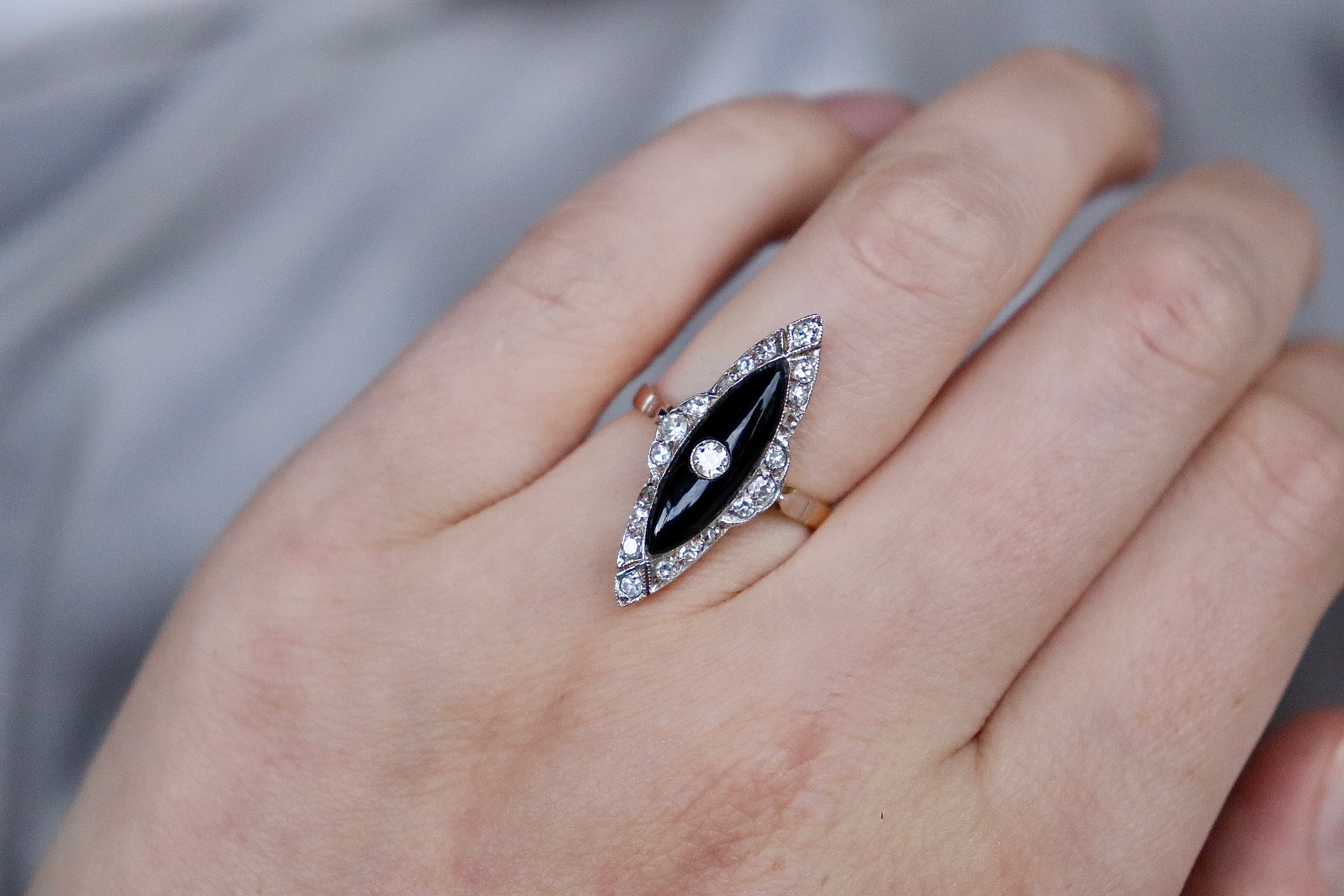 18ct Yellow and White Gold Art Deco Onyx and Old Cut Diamond Ring