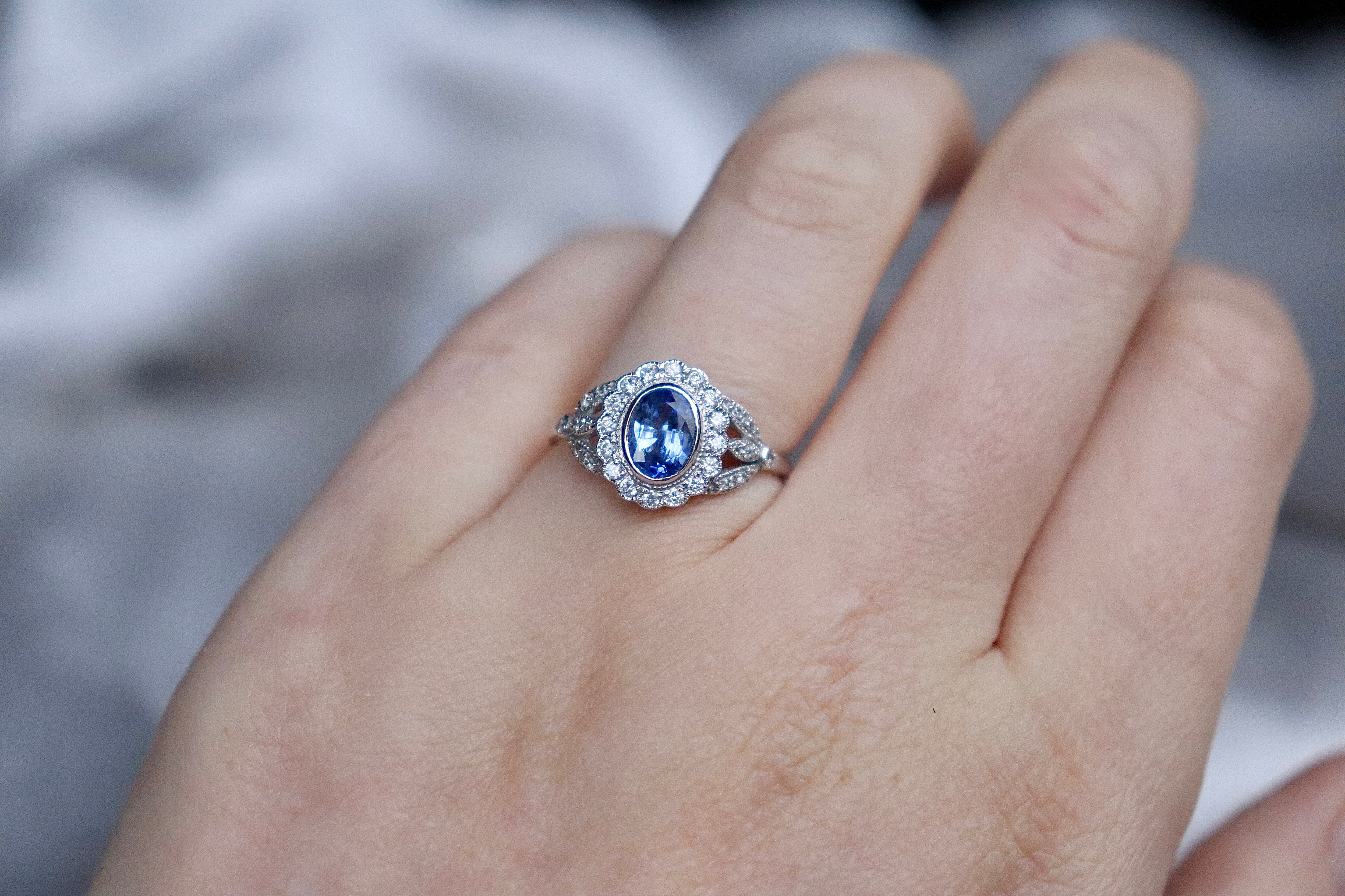 9ct White Gold Sapphire and Diamond Daisy Style Ring