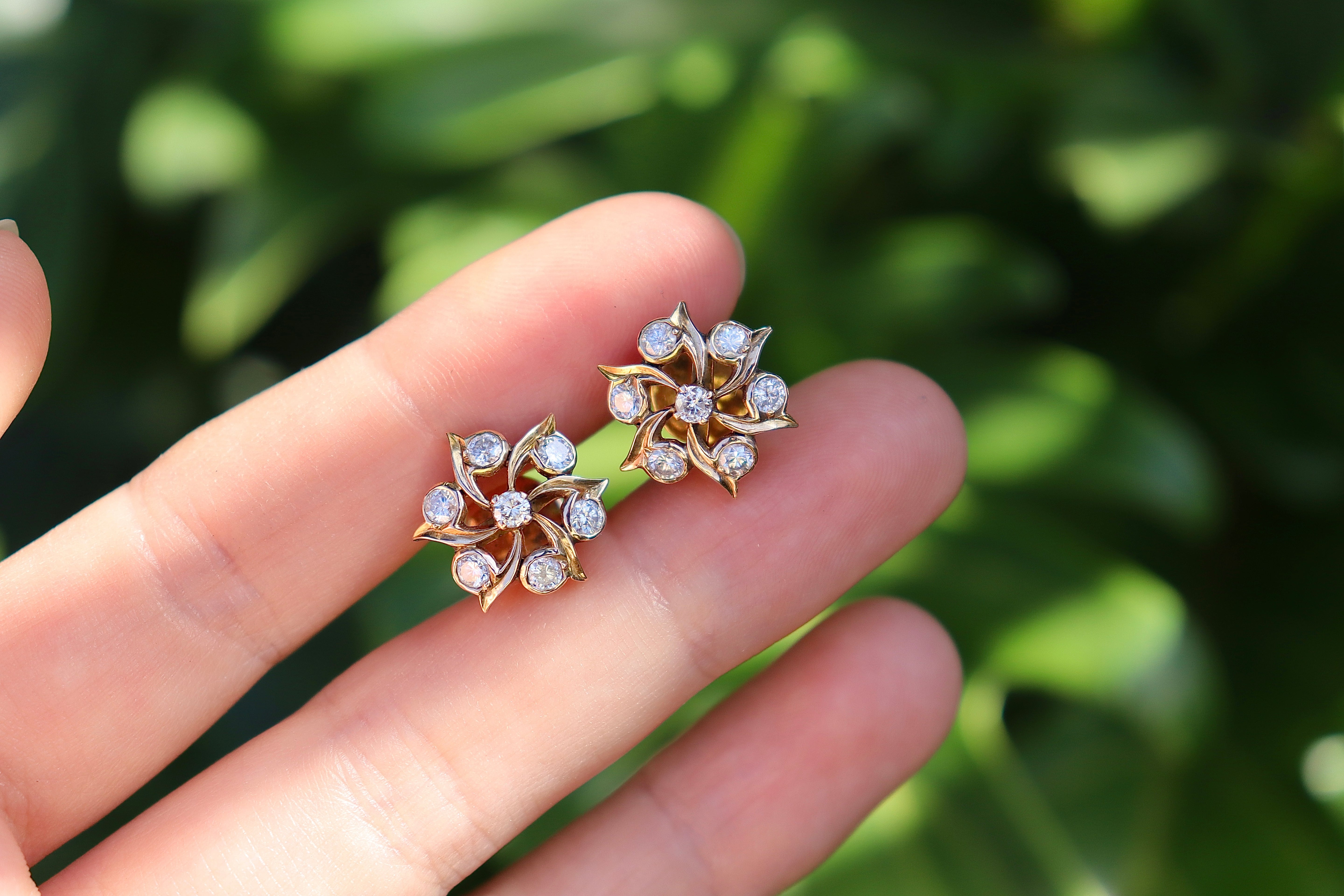 18ct Yellow Gold Diamond Stud Earrings