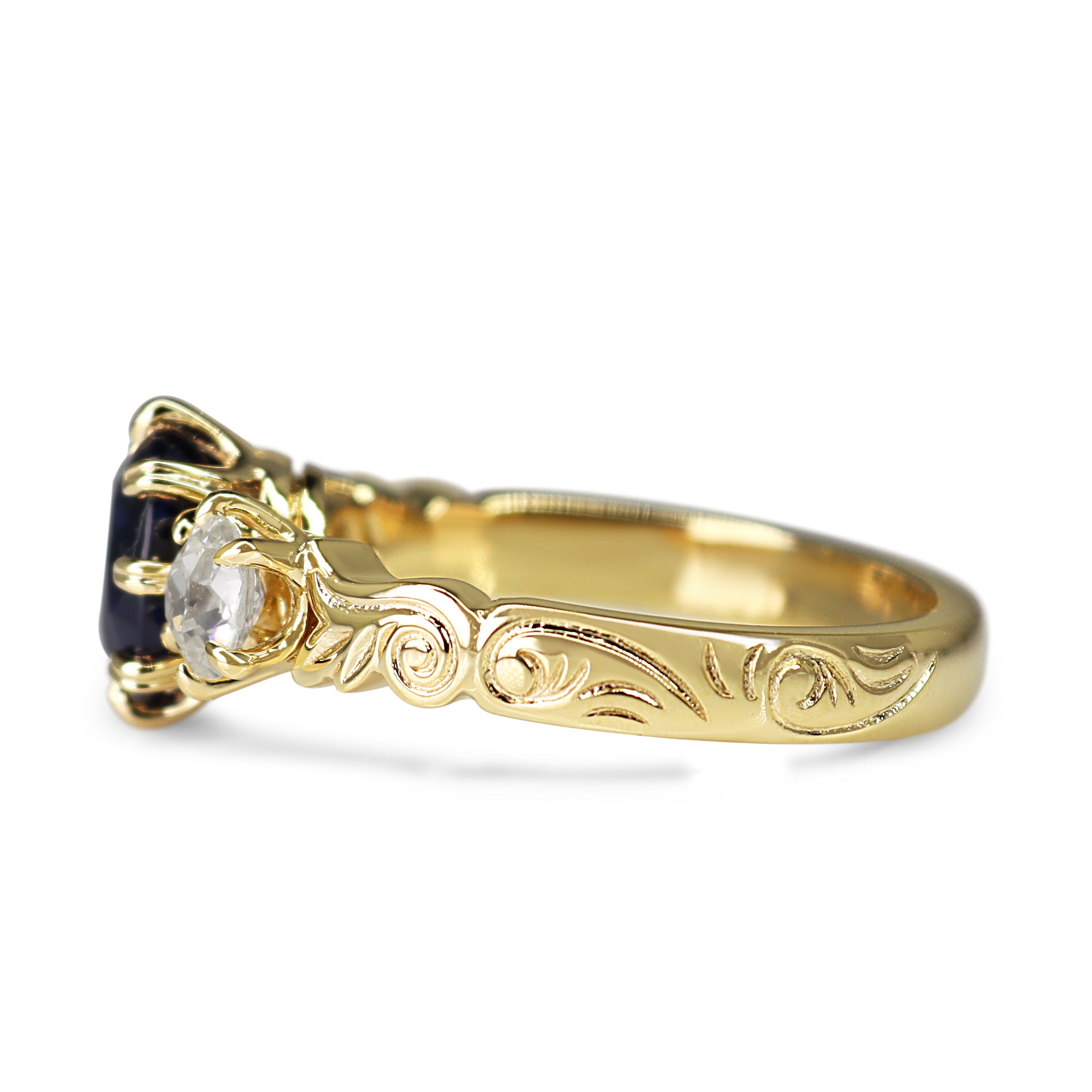 18ct Yellow Gold Antique Style Sapphire and Old Cut Diamond 3 Stone Ring