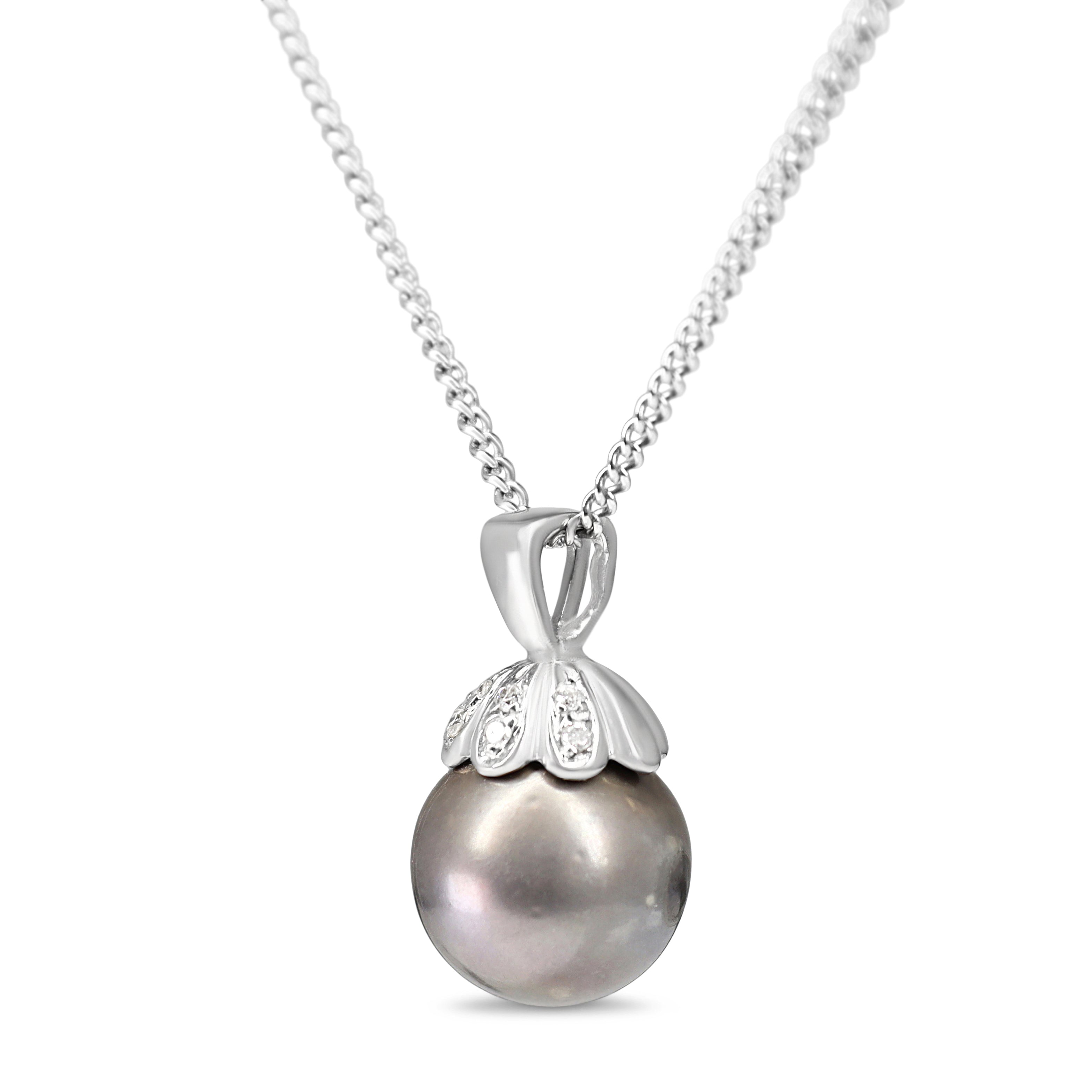 18ct White Gold Tahititan 12mm Diamond Flower Pendant