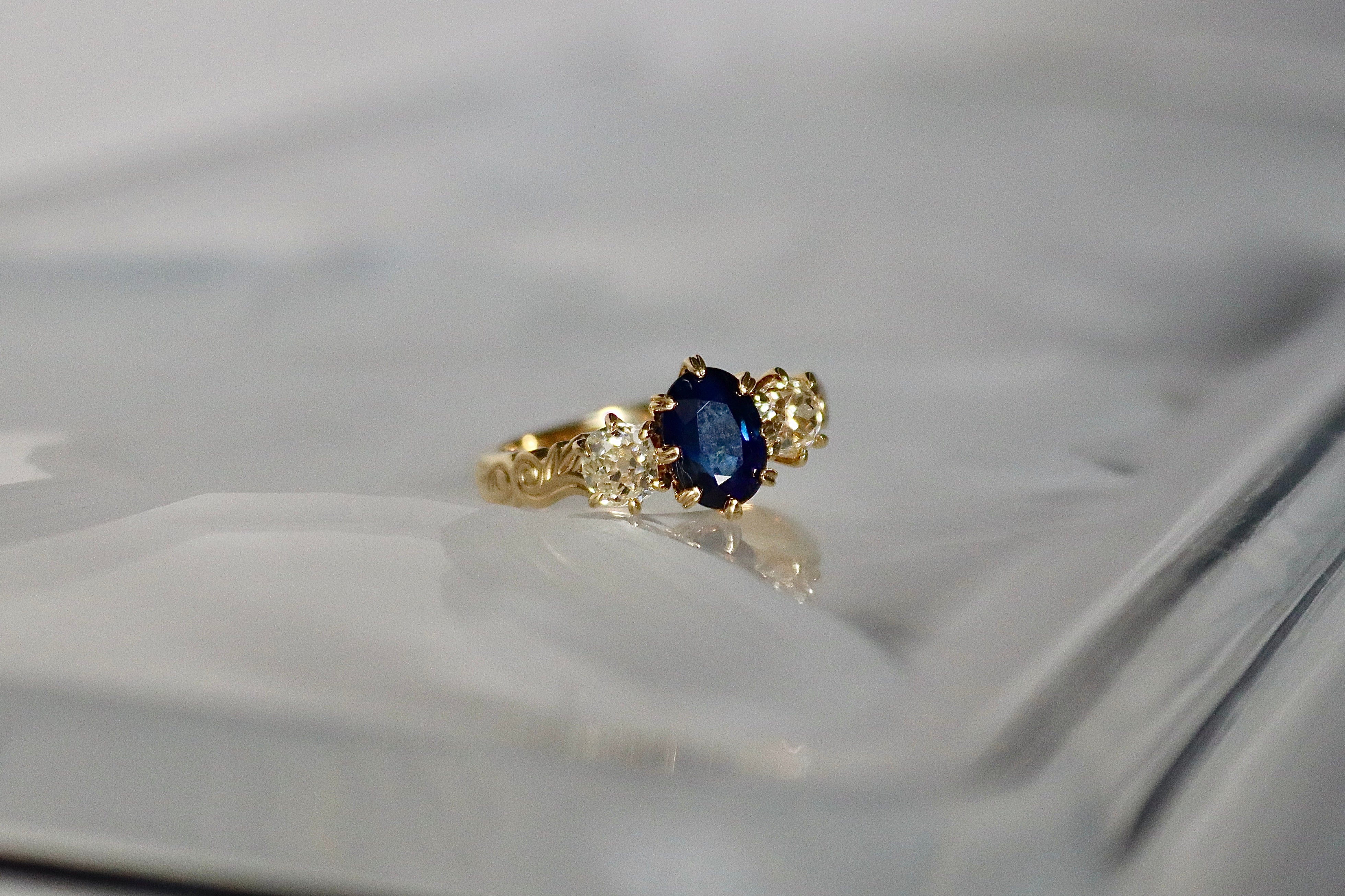18ct Yellow Gold Antique Style Sapphire and Old Cut Diamond 3 Stone Ring