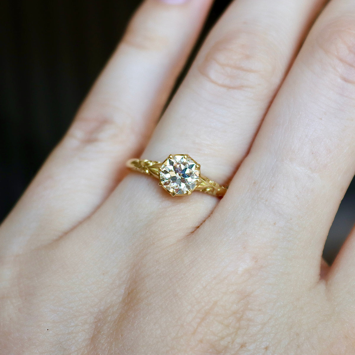 18ct Yellow Gold Antique Style Old Cut Diamond Solitaire Ring with Engraved Shoulders