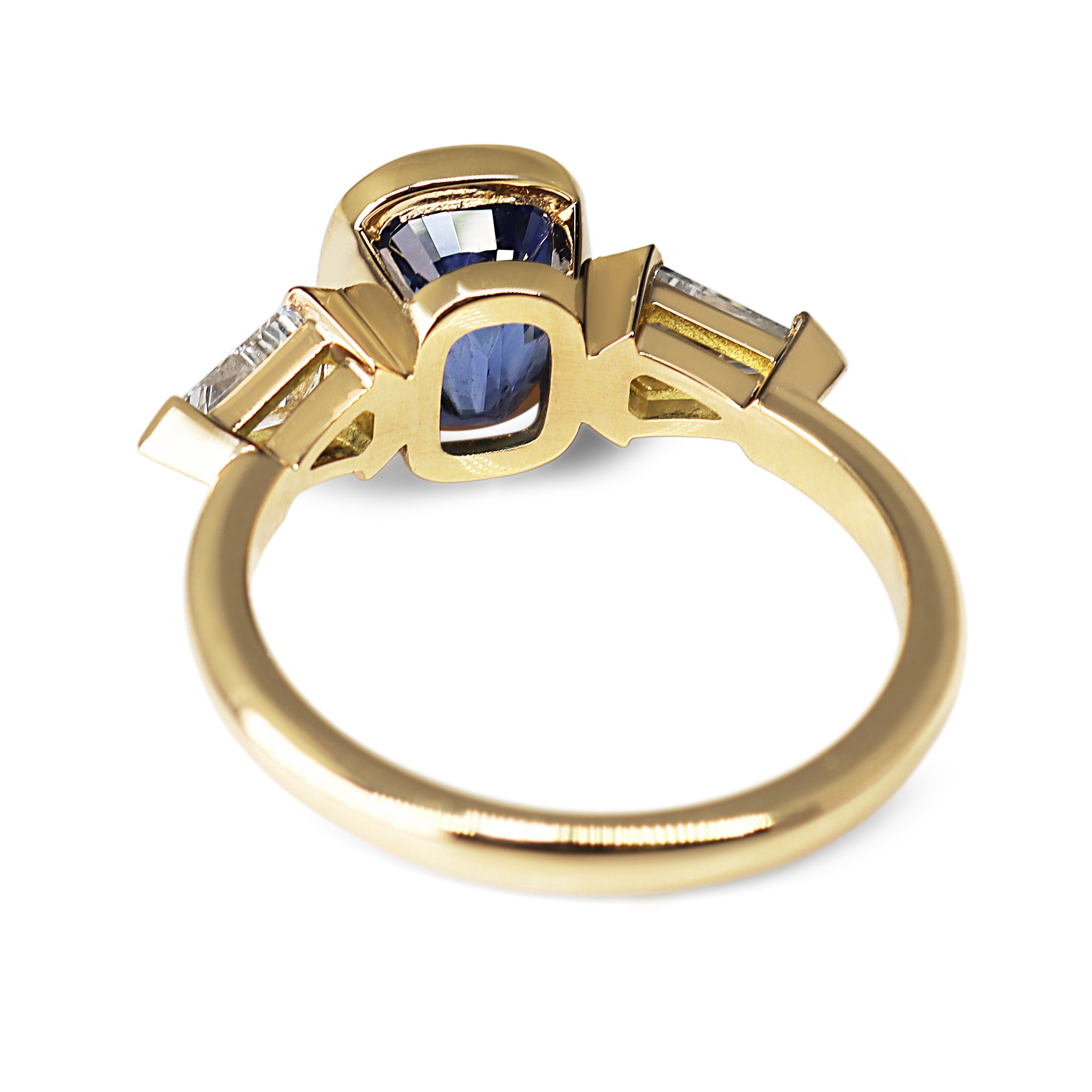 18ct Yellow Gold Sapphire and Sheild Cut Diamond 3 Stone Ring