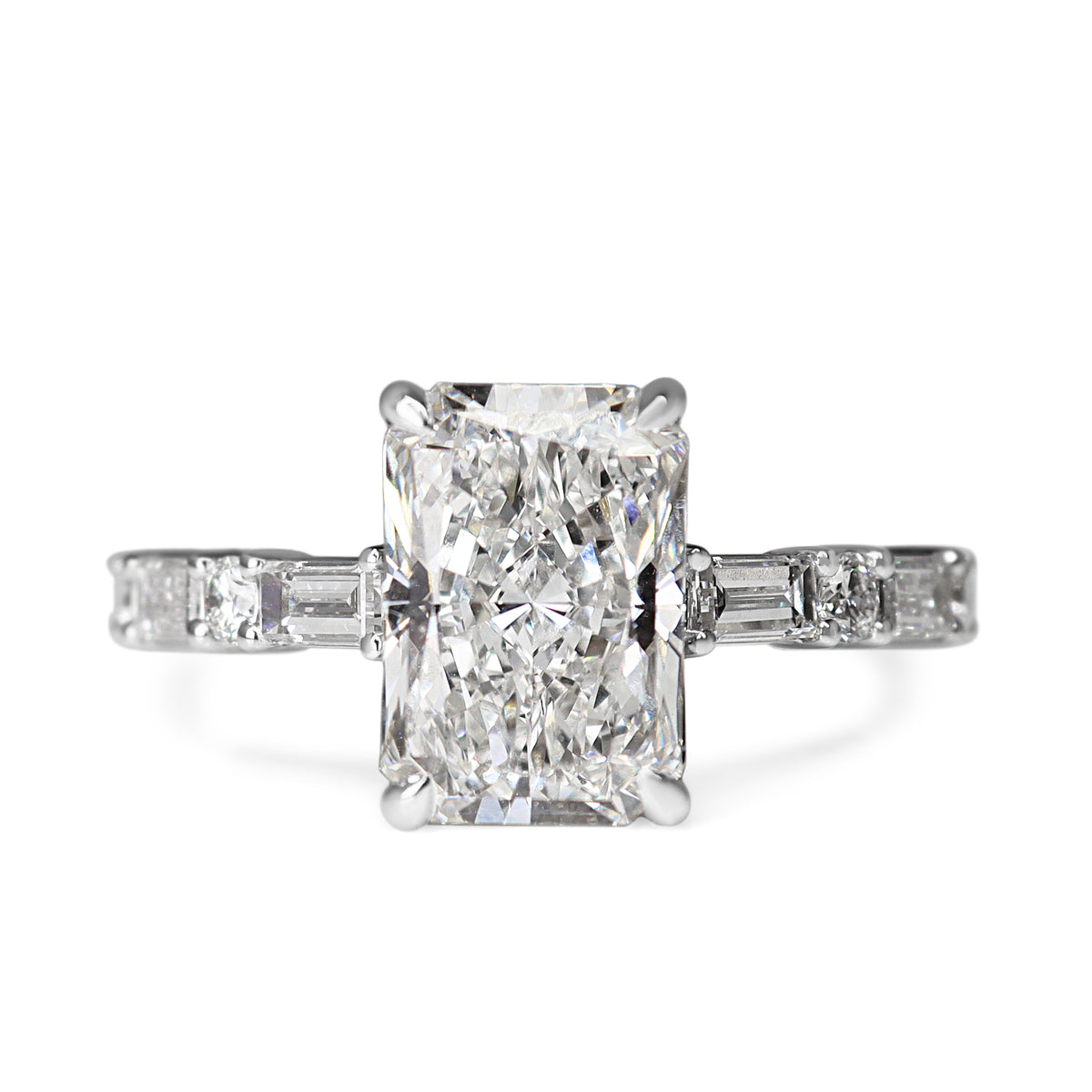 14ct White Gold 3.00ct Lab Grown Radiant Cut Diamond Ring